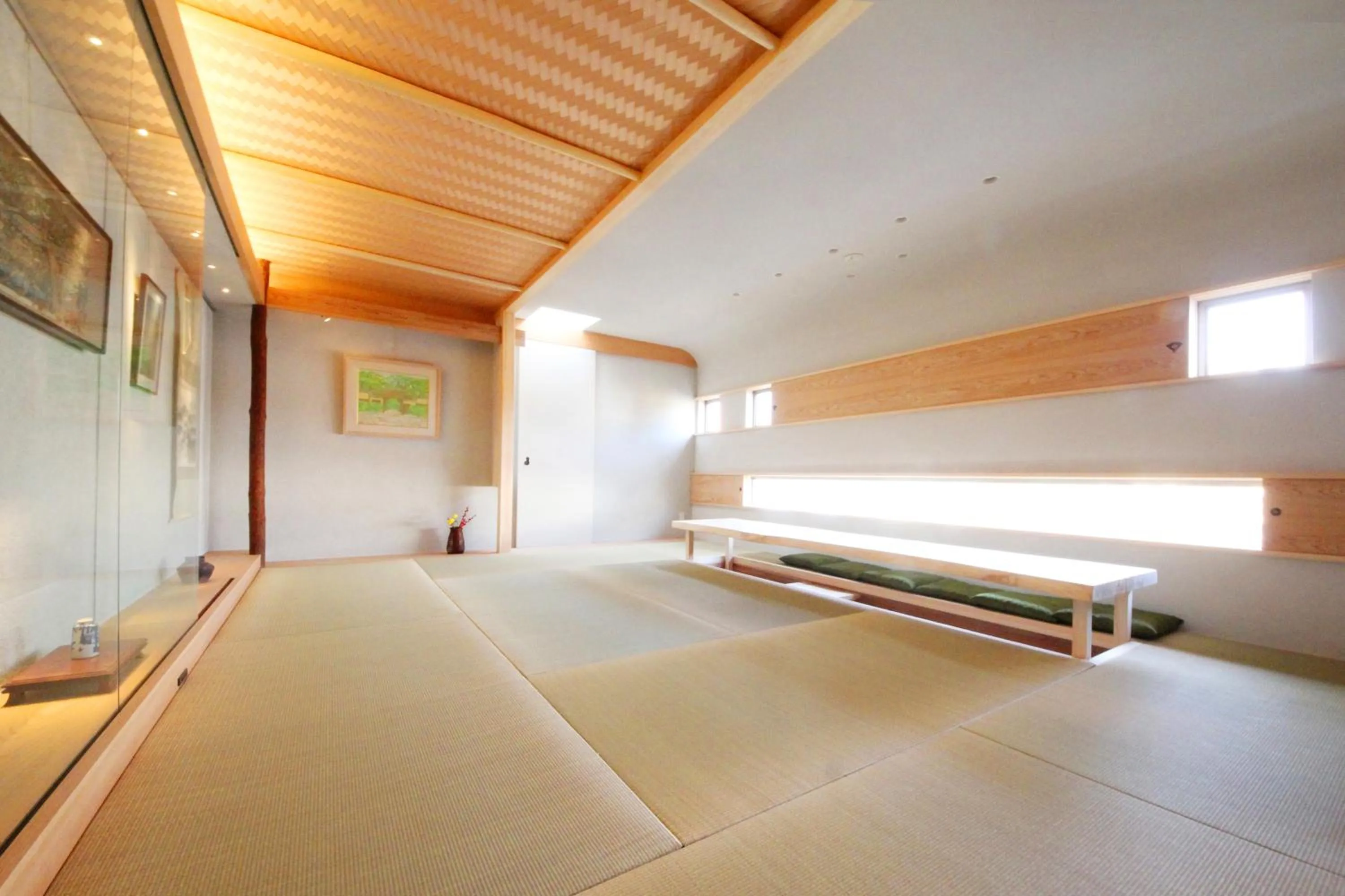 Photo of the whole room, Bed in Luxury Condo Shikine An Gion Shirakawa