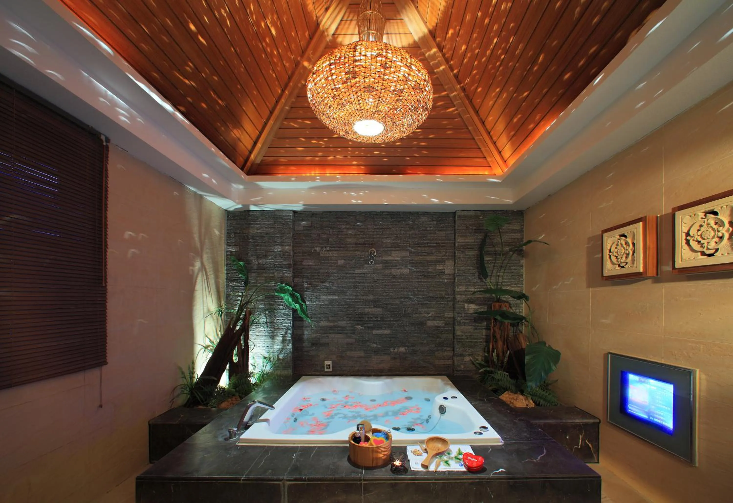 Roman Vacation Motel