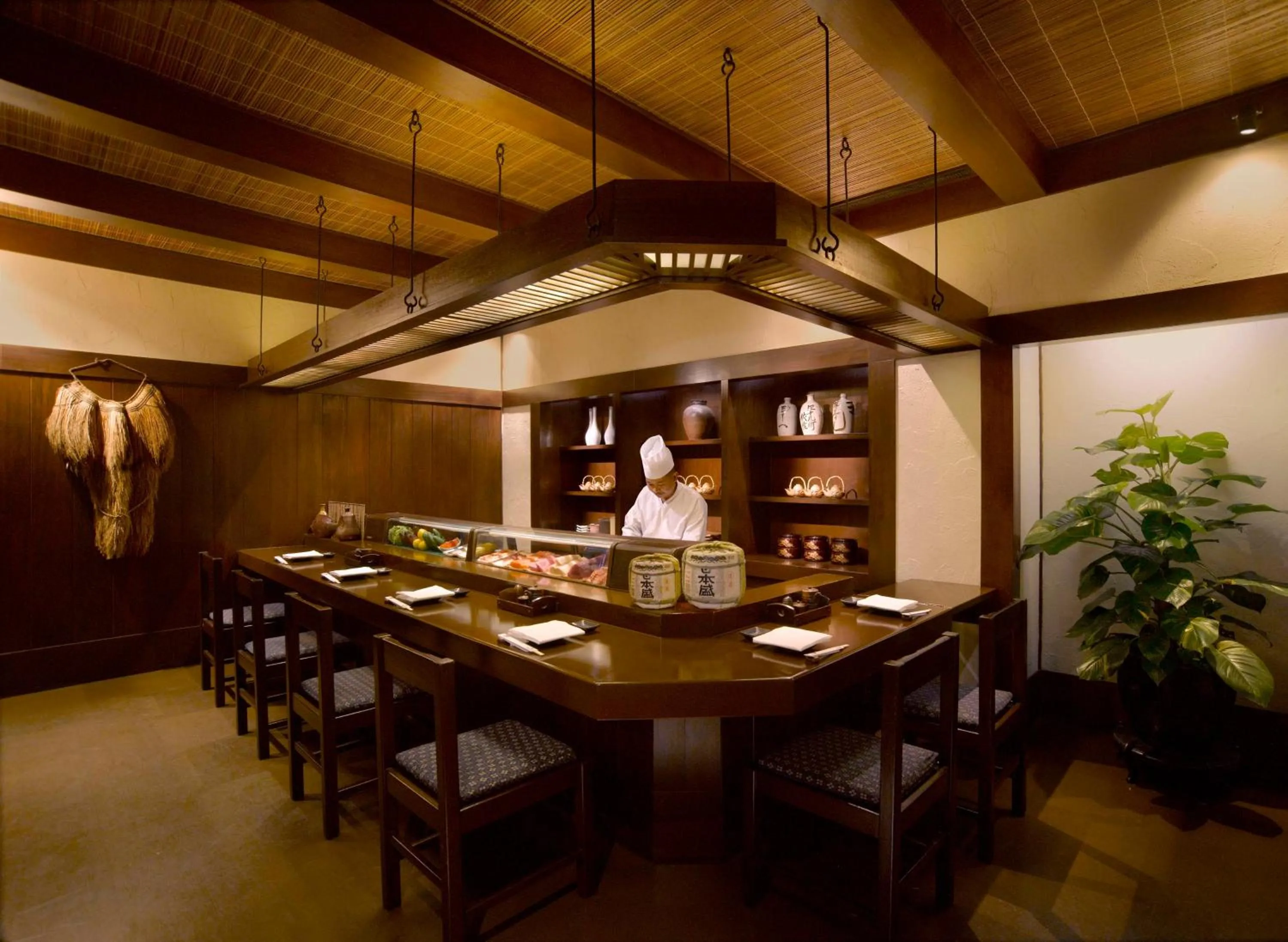 Restaurant/places to eat in Hyatt Regency Kinabalu