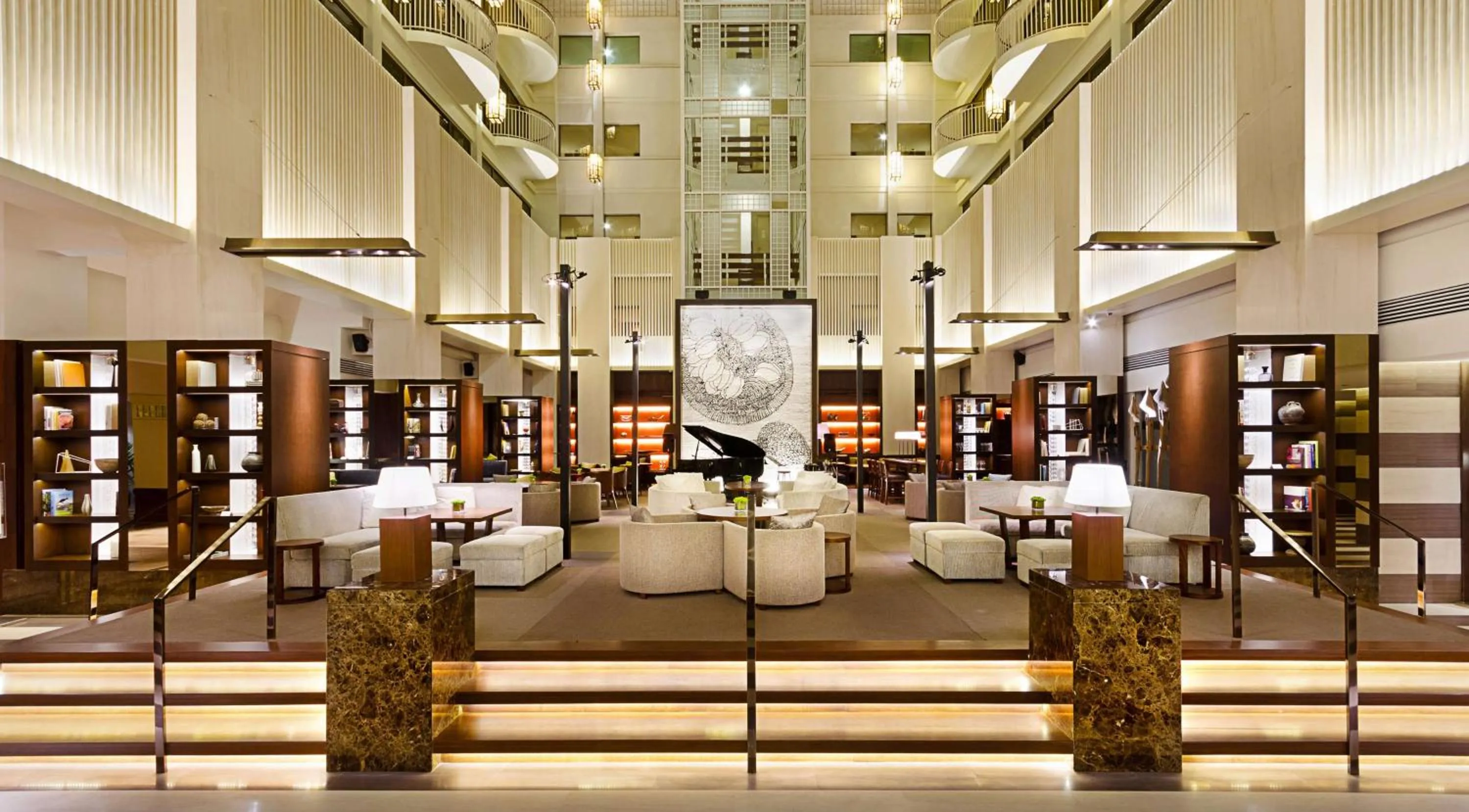 Lounge or bar in Hyatt Regency Kinabalu