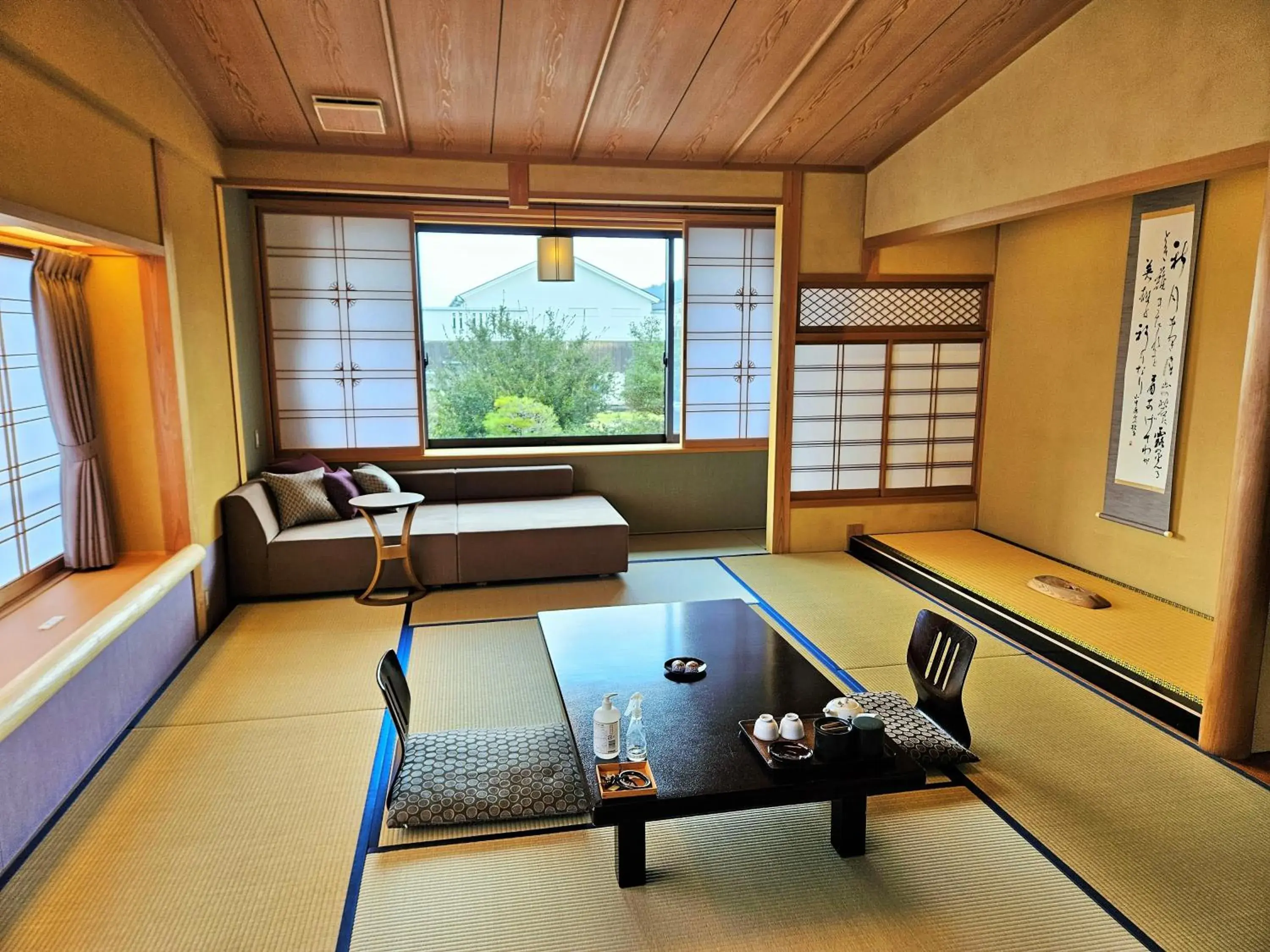 Japanese-Style Room with Shared Bathroom - 2nd floor "Morinoyakata" in Saginoyusou Japanese-Style Room with Shared Bathroom - 2nd floor "Morinoyakata" in Saginoyusou