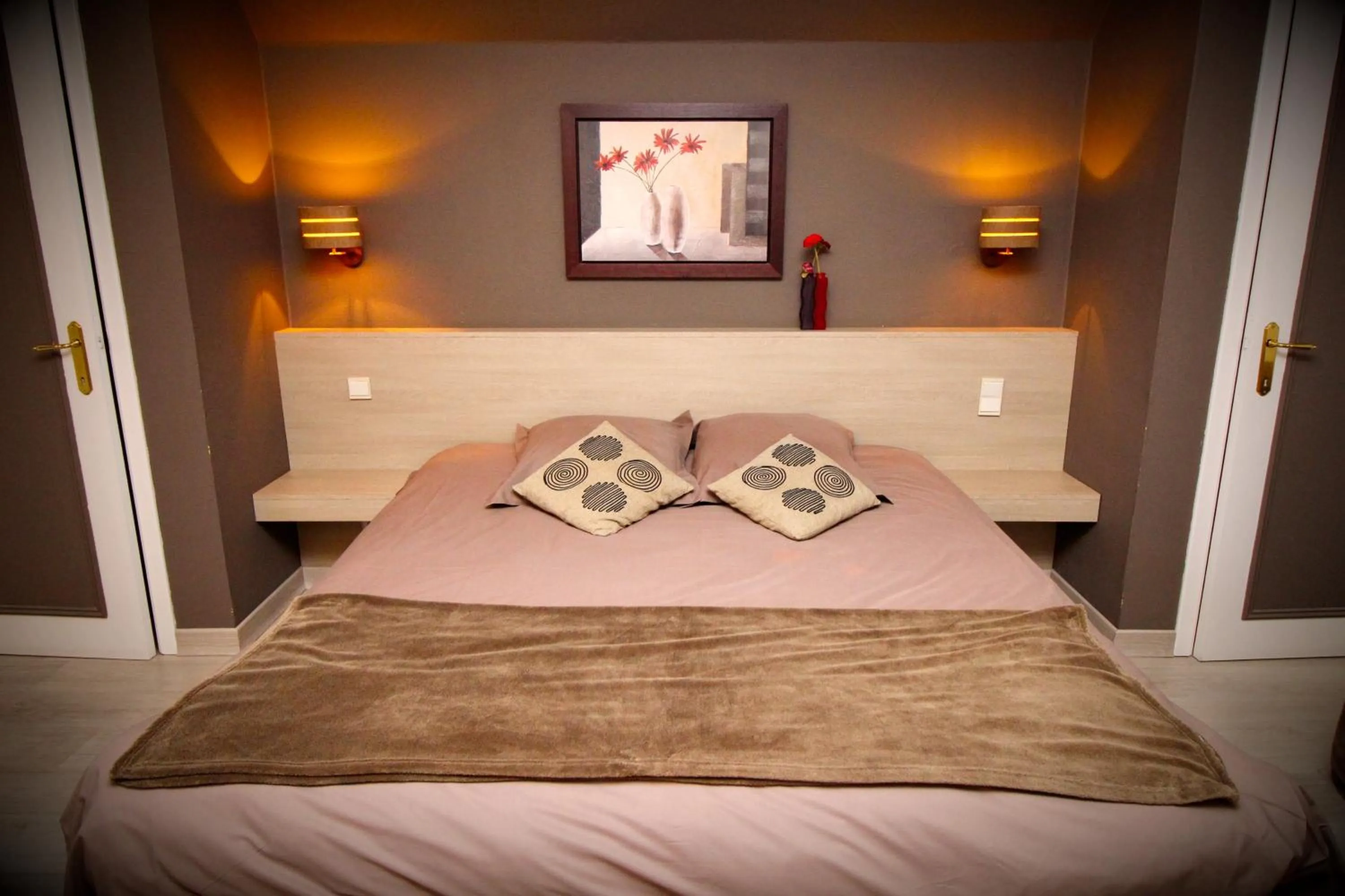 Bedroom, Bed in Les Alisiers