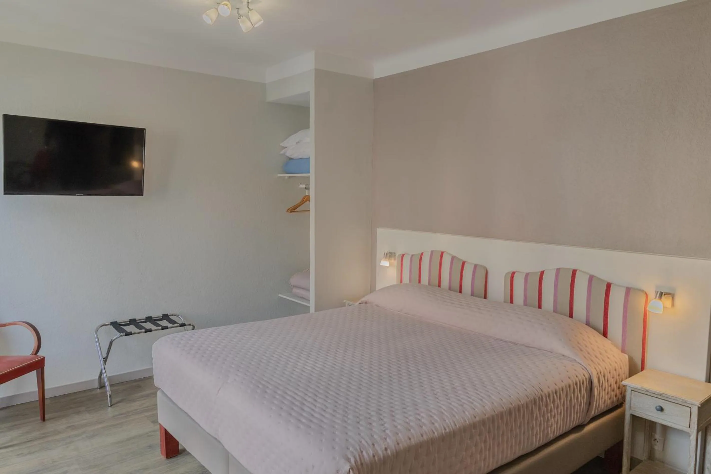 Bedroom, Bed in Hotel Maquis et Mer