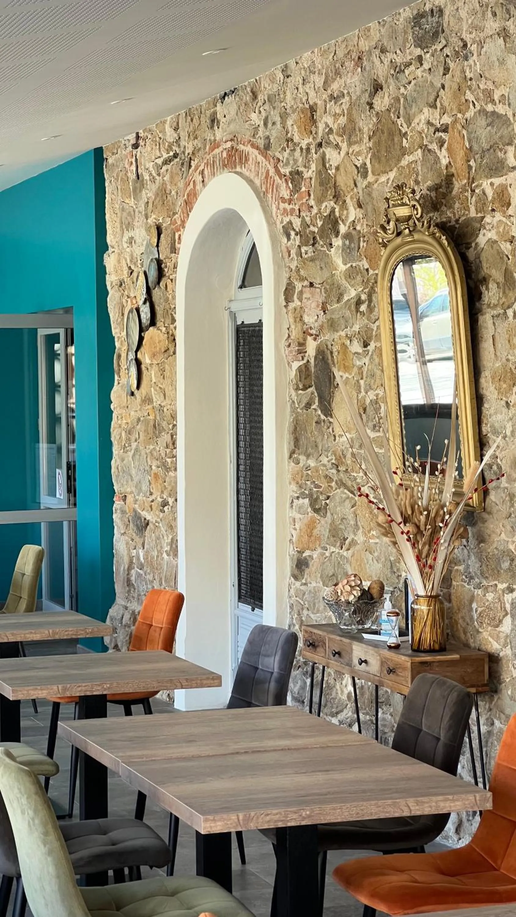 Restaurant/places to eat in Hotel Maquis et Mer