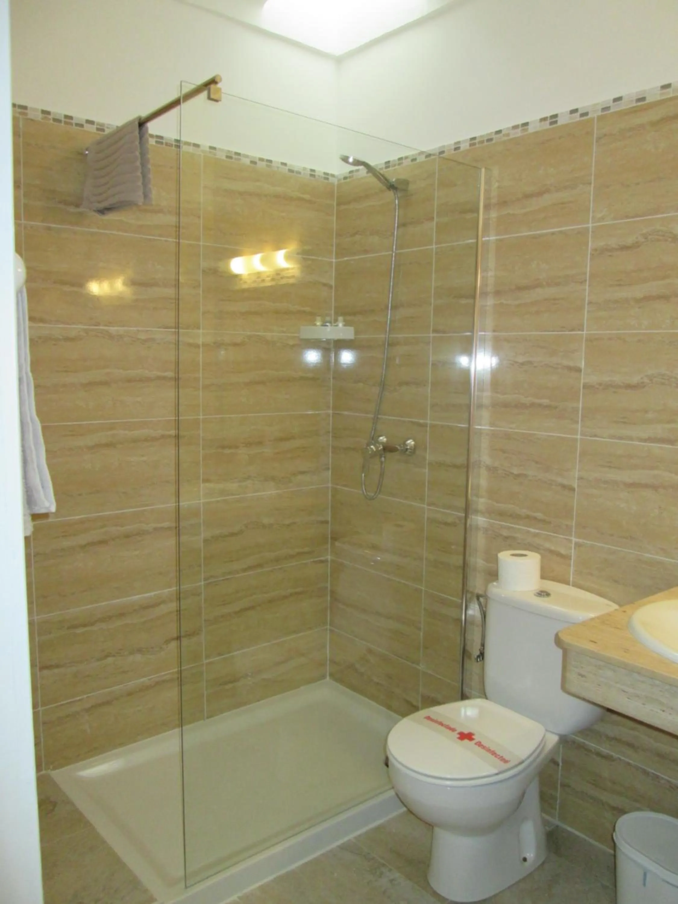 Bathroom in Fowlers Hotel