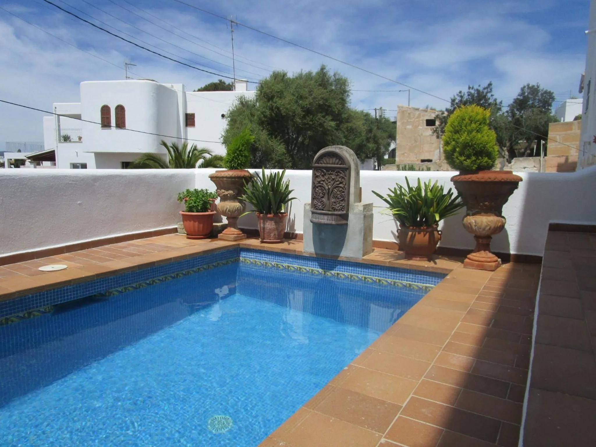 Swimming pool in Fowlers Hotel