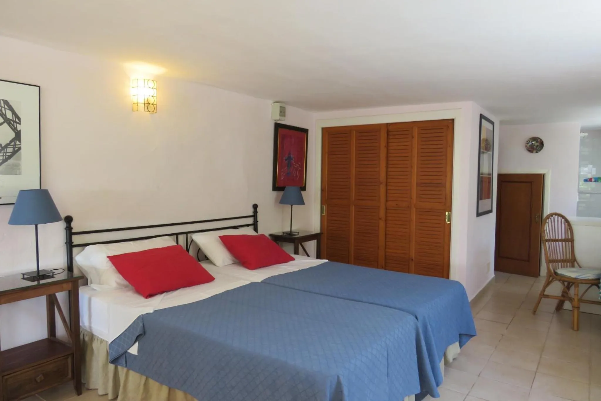 Bedroom, Bed in Fowlers Hotel