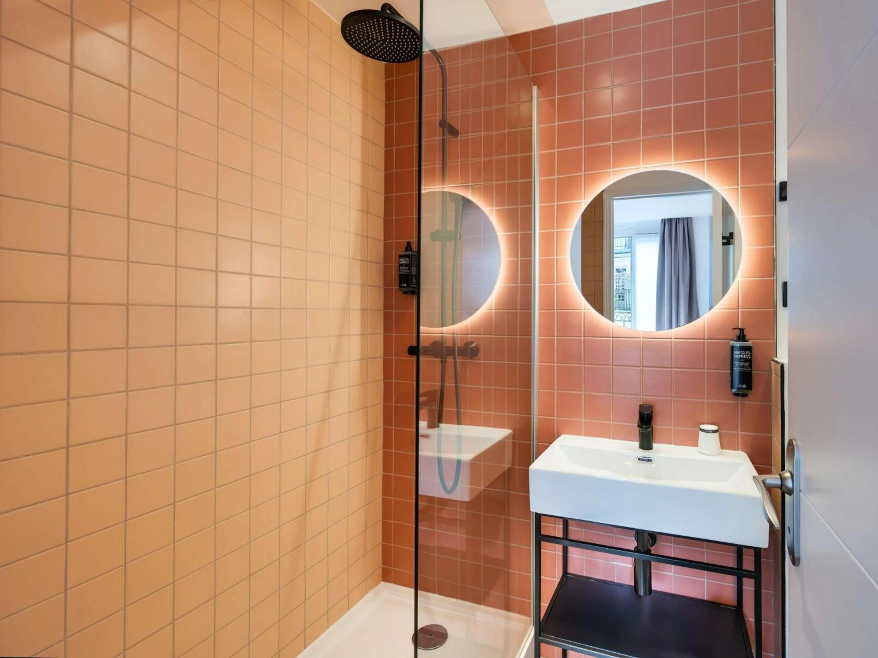 Bedroom in ibis Styles Paris Cadet Lafayette