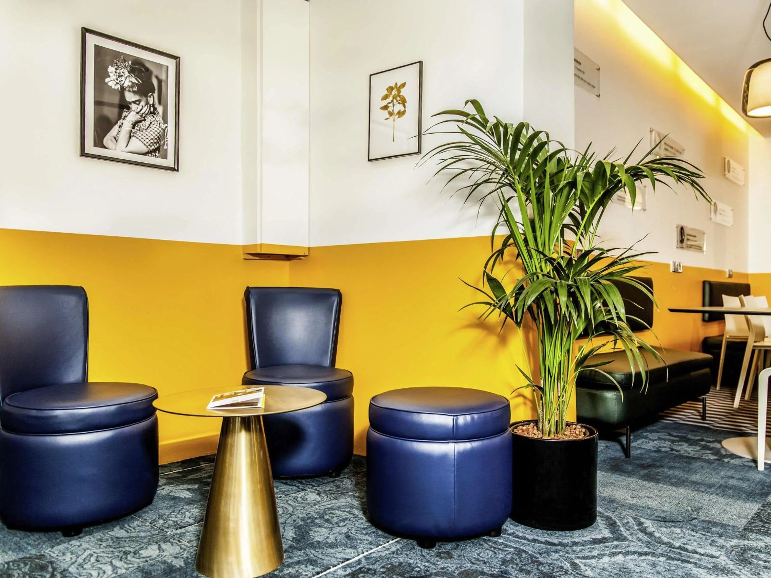 Property building in ibis Styles Paris Cadet Lafayette
