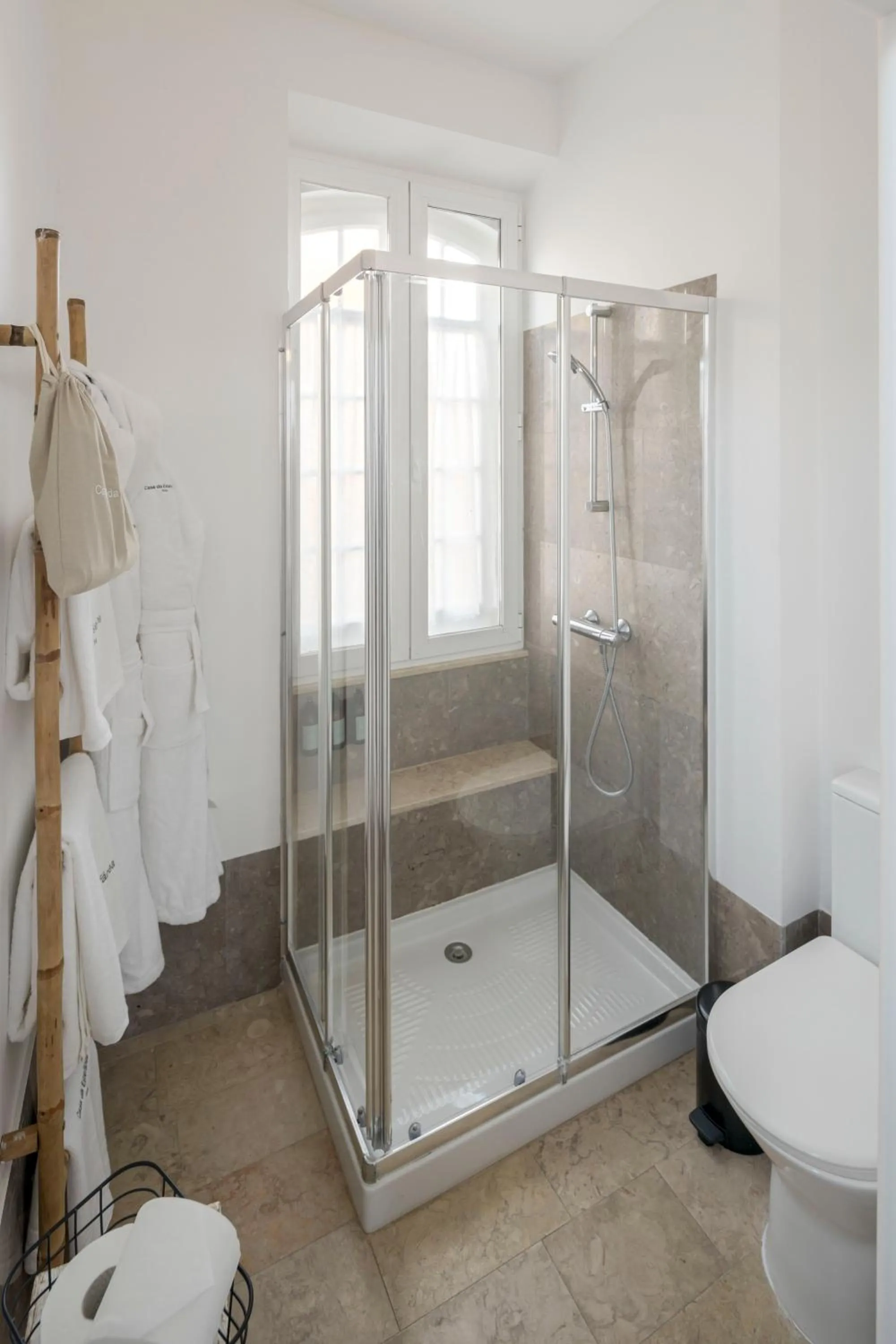 Shower in Casa da Estefânea