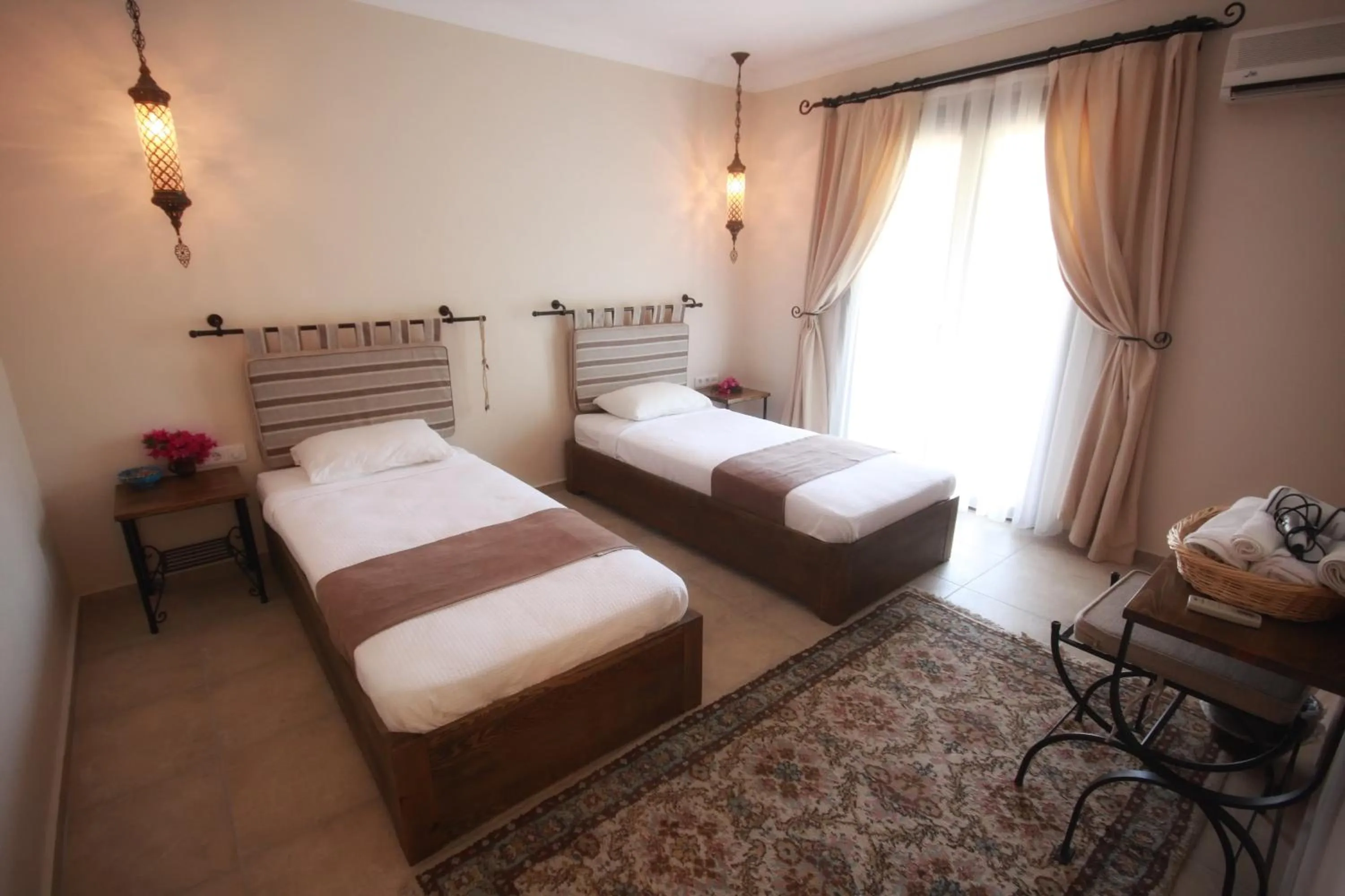 Photo of the whole room, Bed in Dardanos Hotel