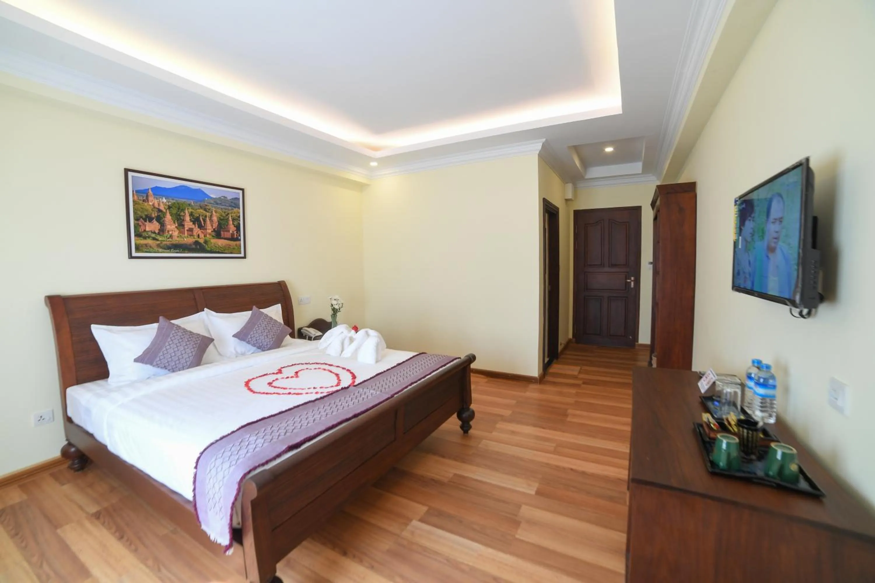 Bathroom, Bed in Bagan View Hotel