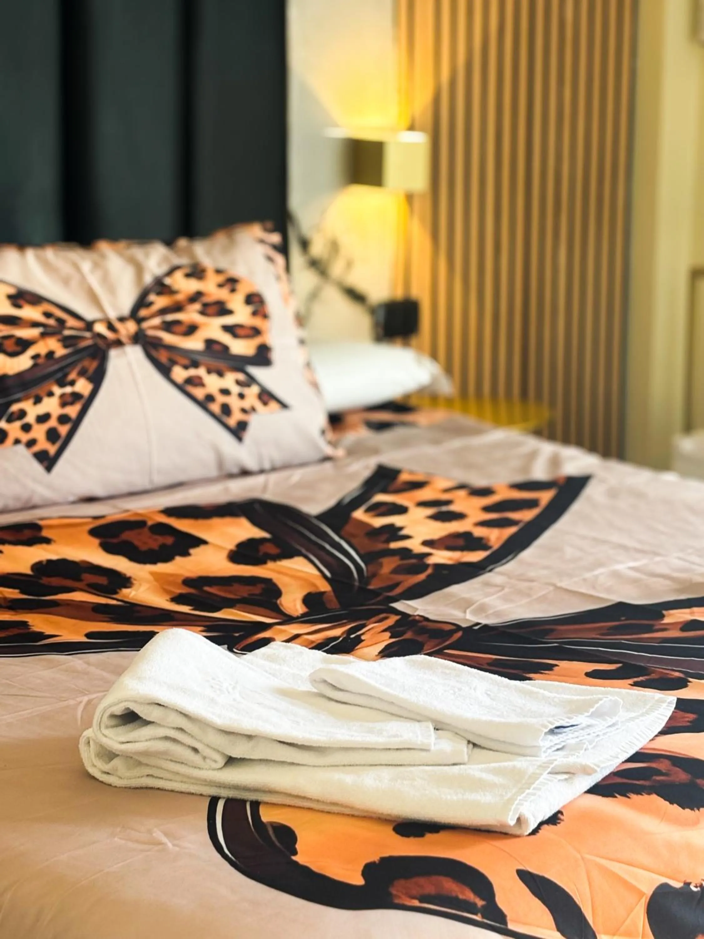 Bed in Mirosa Bed and Breakfast