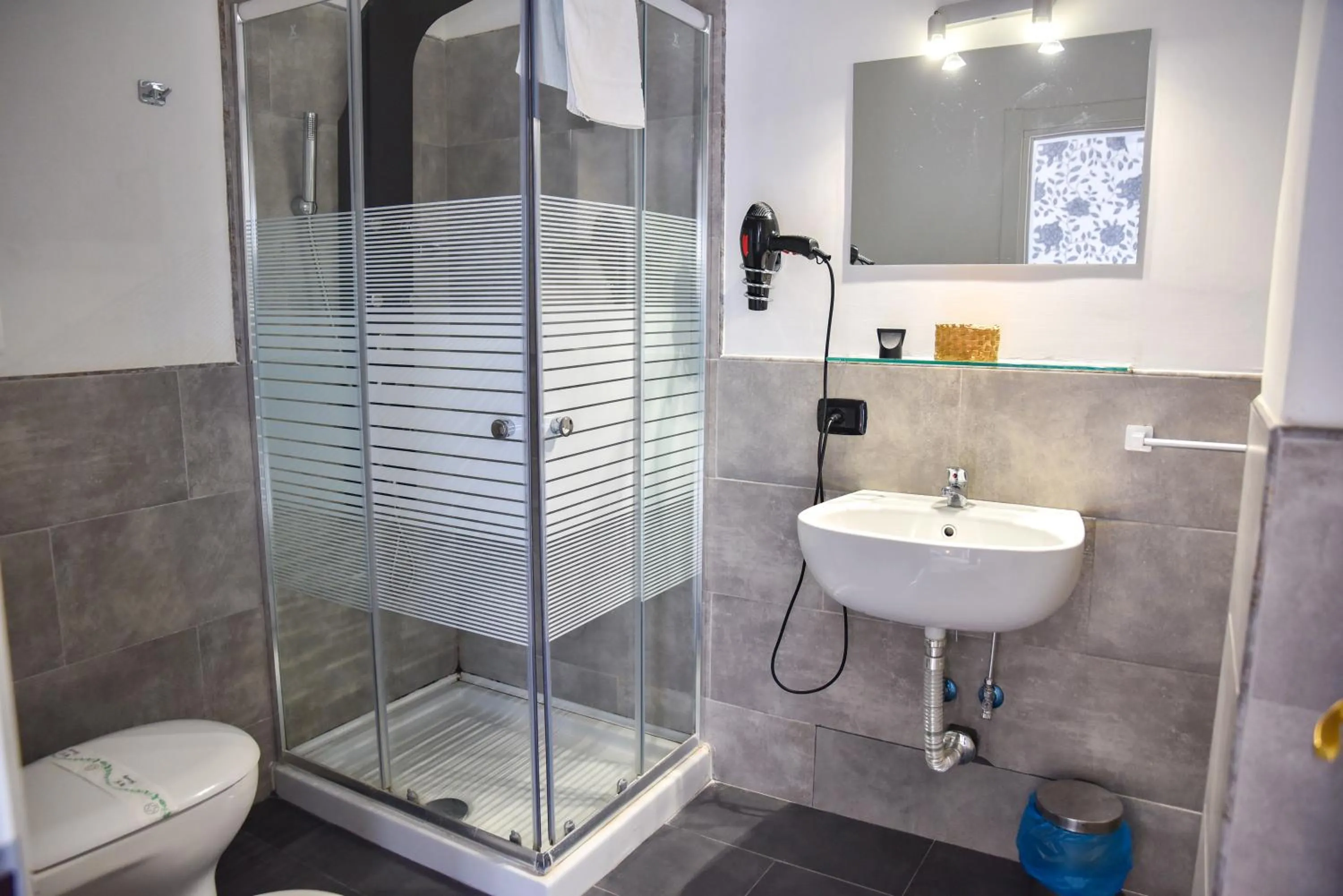 Bathroom in Mirosa Bed and Breakfast