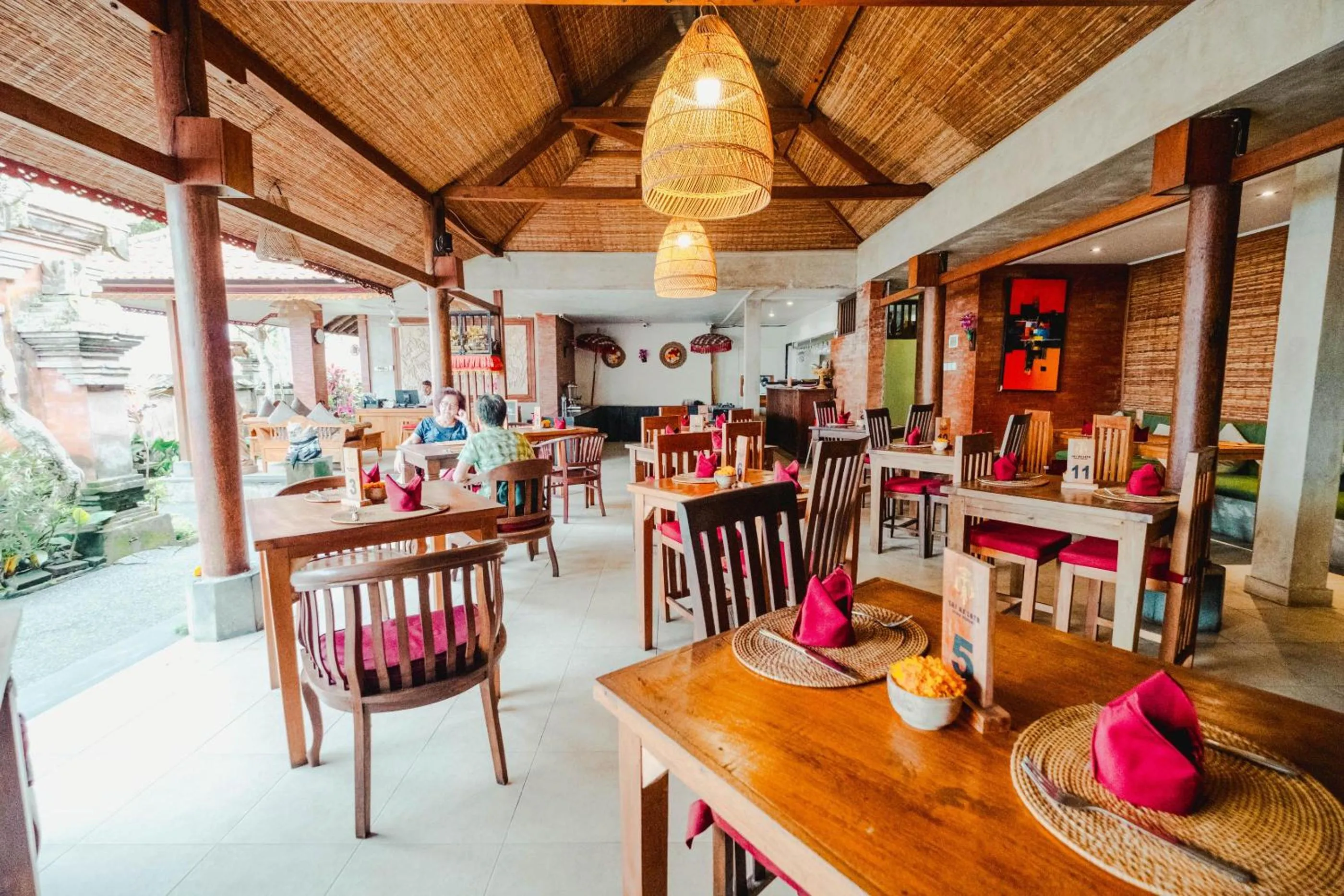 Restaurant/places to eat in Sri Aksata Ubud Resort