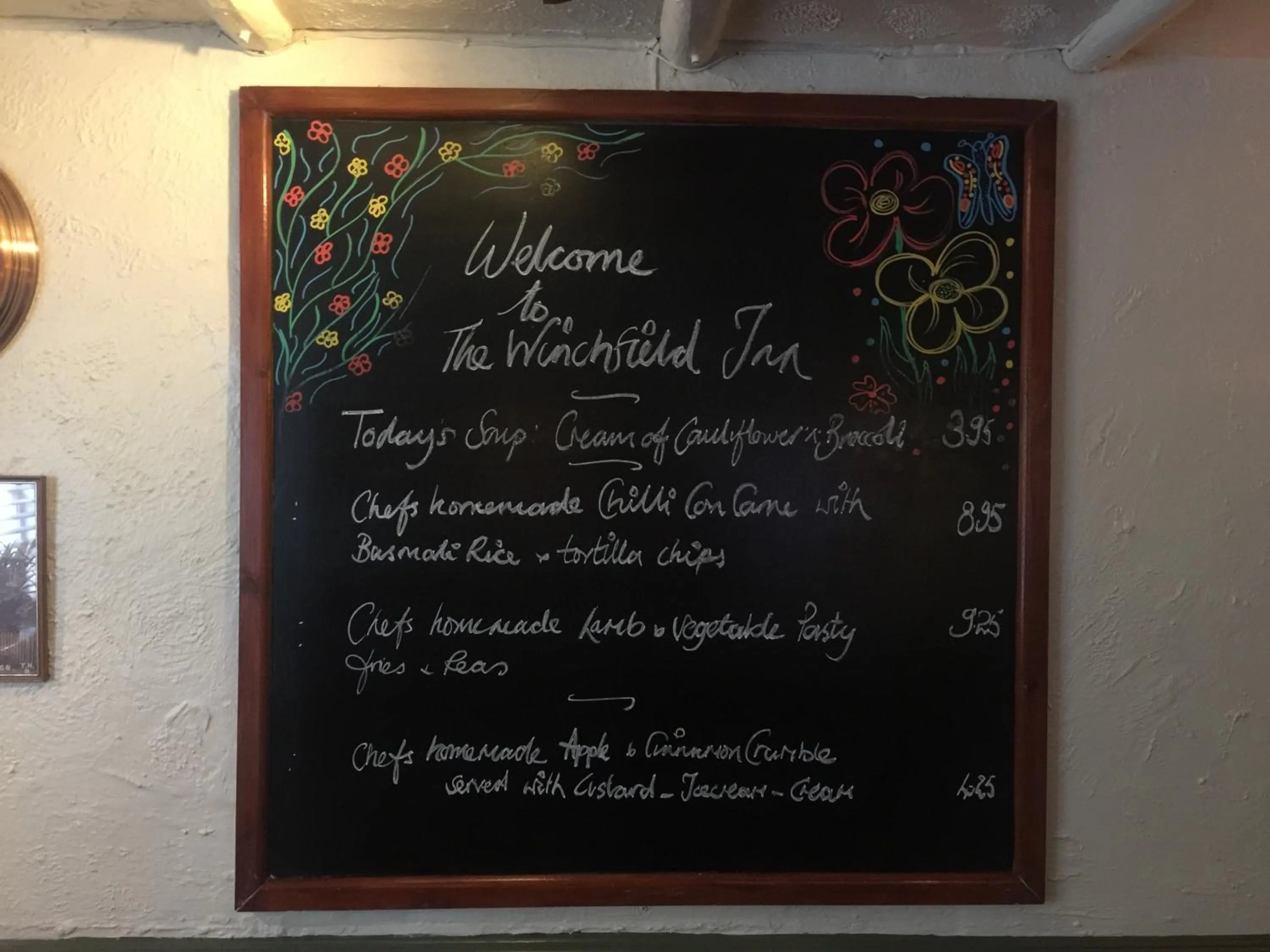 Meals in The Winchfield Inn