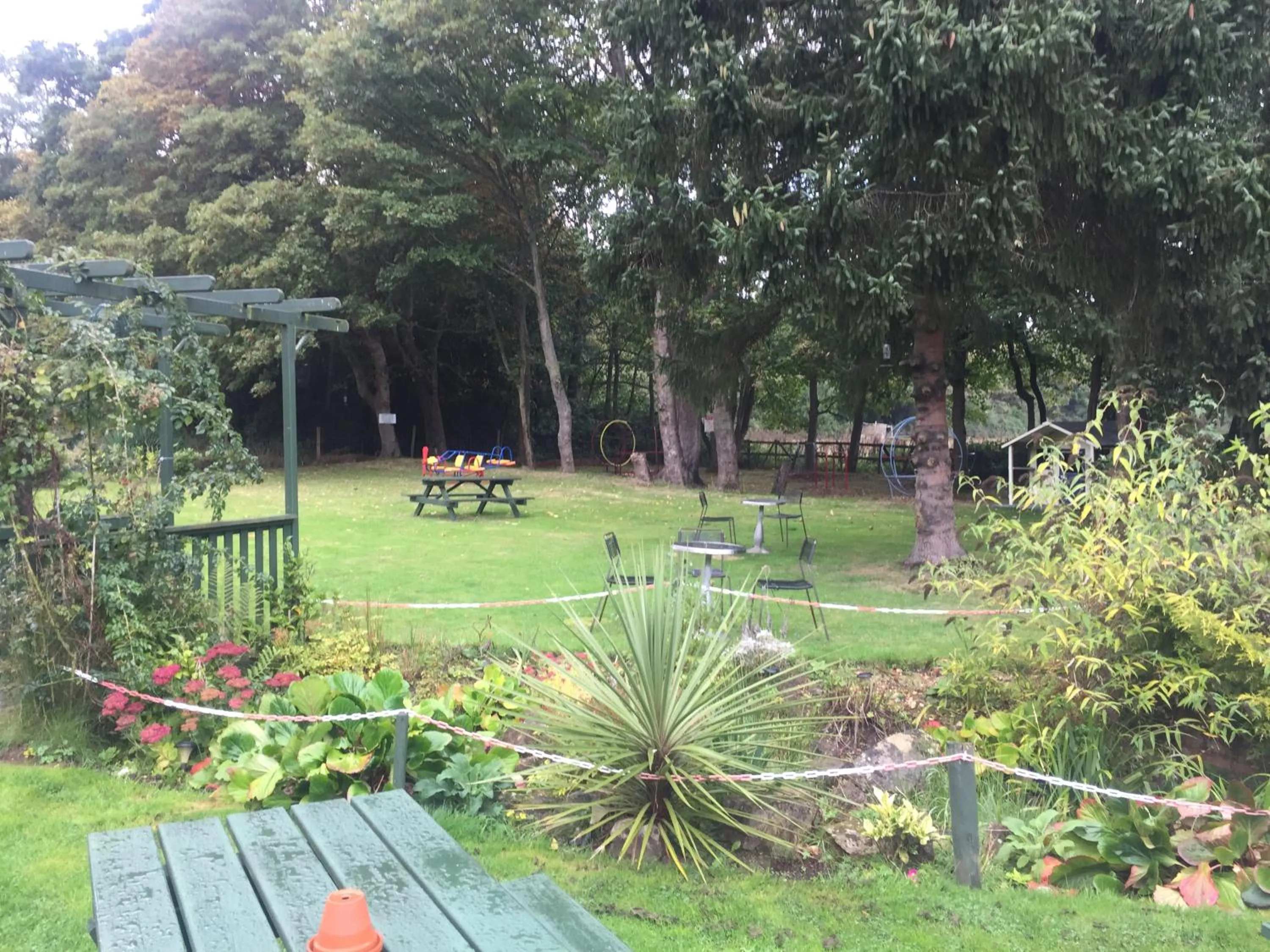 Garden in The Winchfield Inn