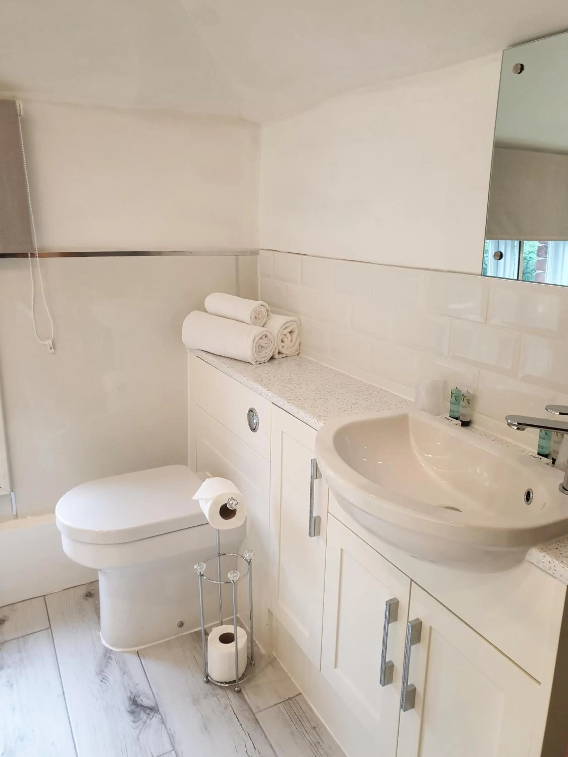 Bathroom in The Crown House Inn