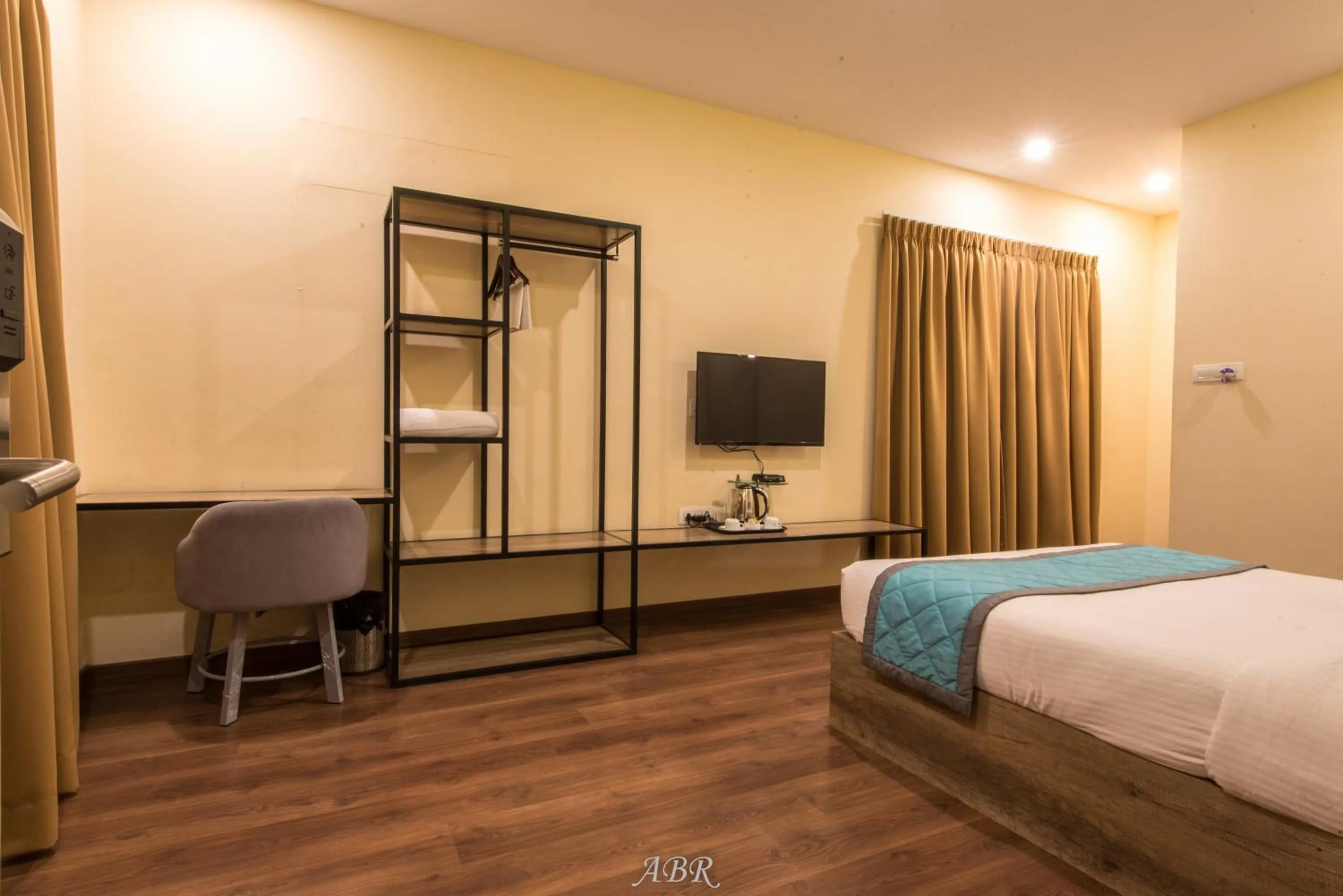 Bedroom, Bed in Caramel Hotels