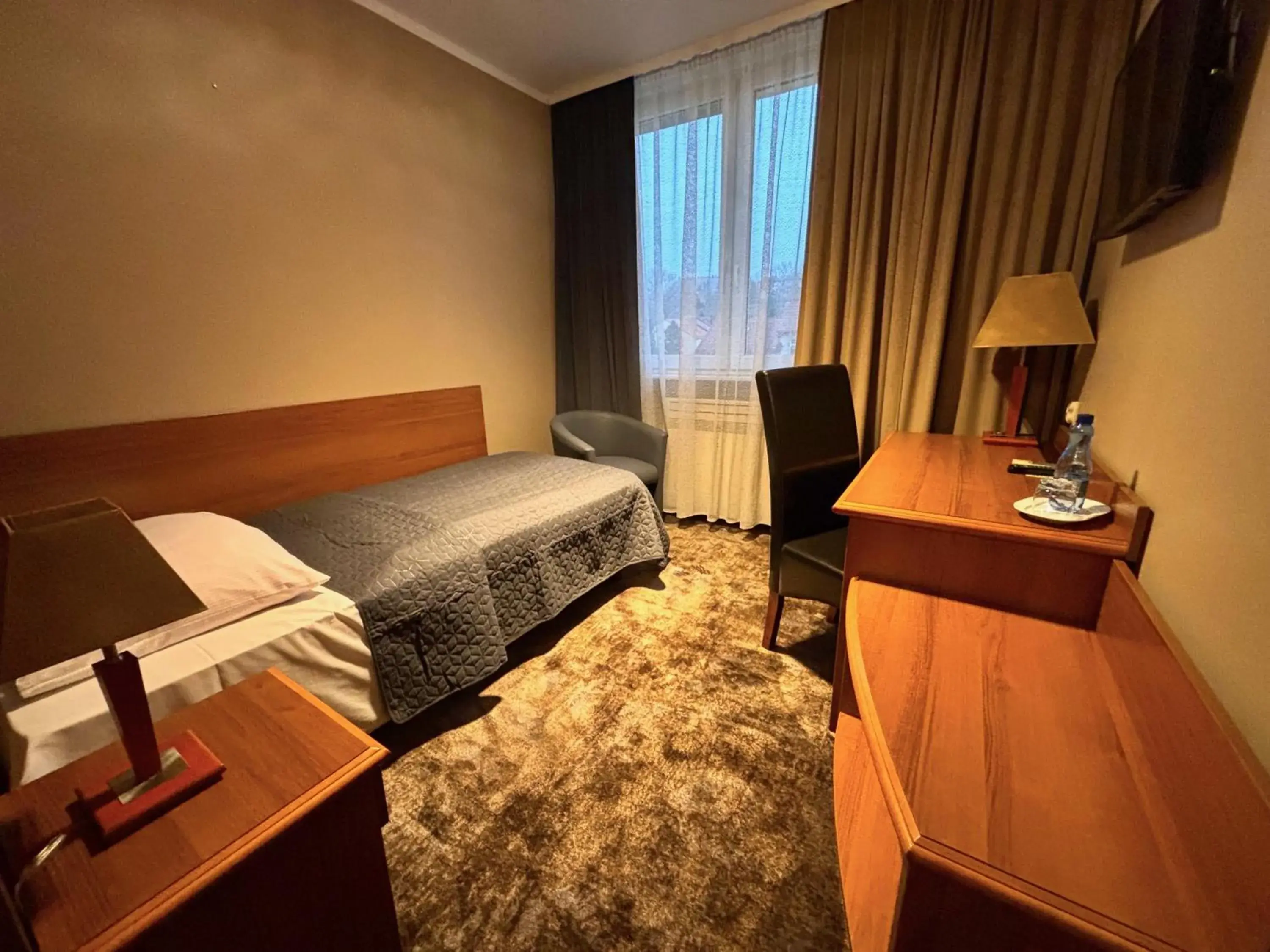 Standard Single Room in Hotel Mieszko Standard Single Room in Hotel Mieszko