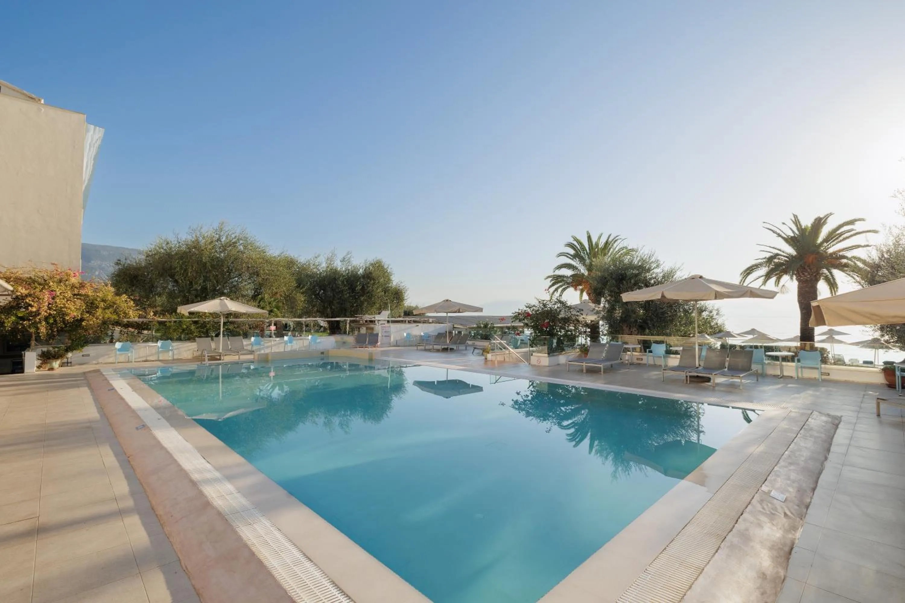 Swimming pool in Elea Beach Hotel