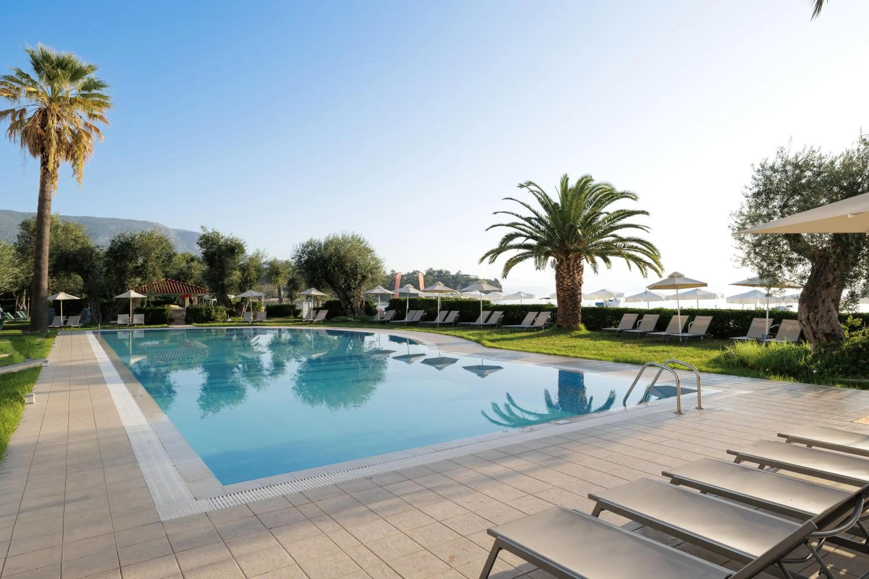 Swimming pool in Elea Beach Hotel