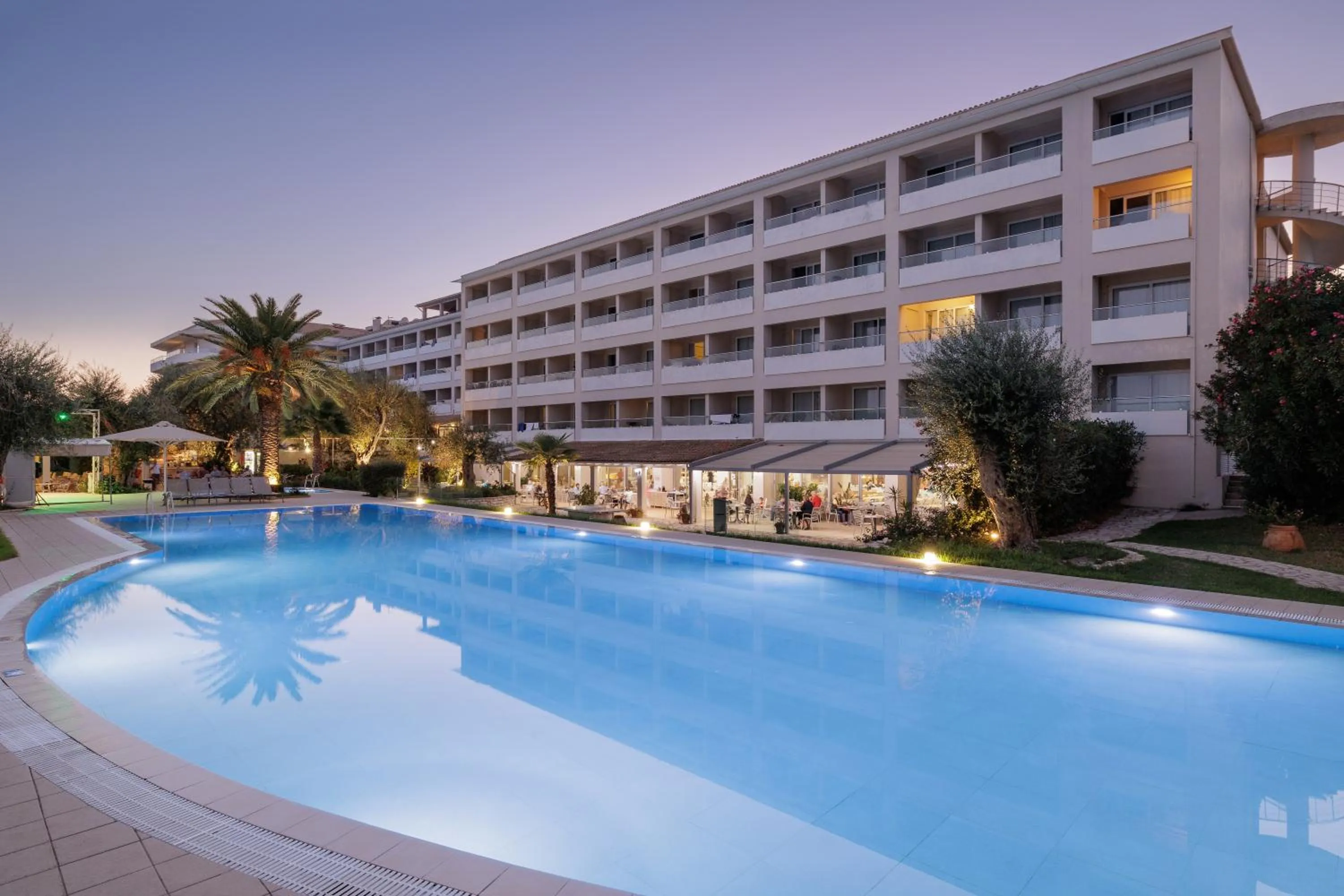 Swimming pool in Elea Beach Hotel