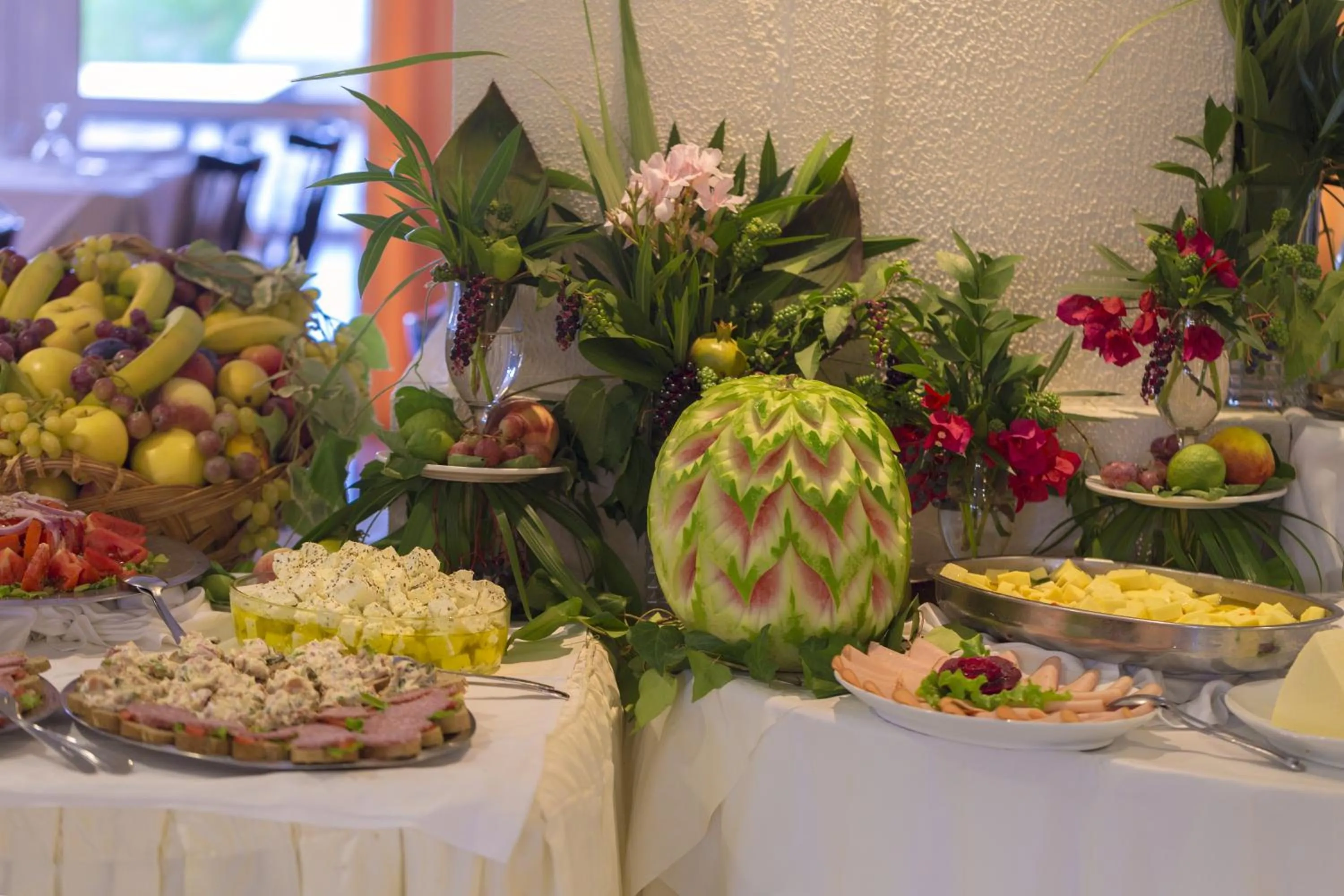 Restaurant/places to eat in Elea Beach Hotel