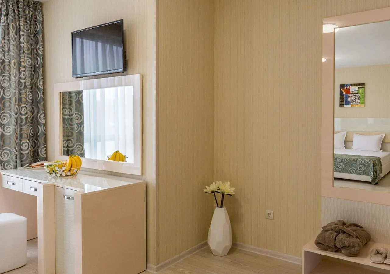 Photo of the whole room, Bed in Hotel Capri