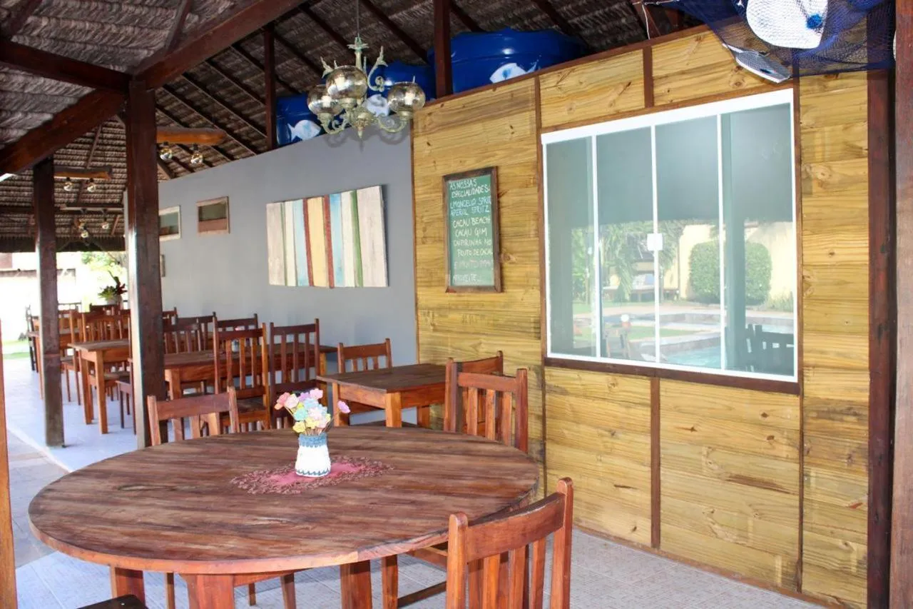 Restaurant/places to eat in Pousada dos Hibiscus