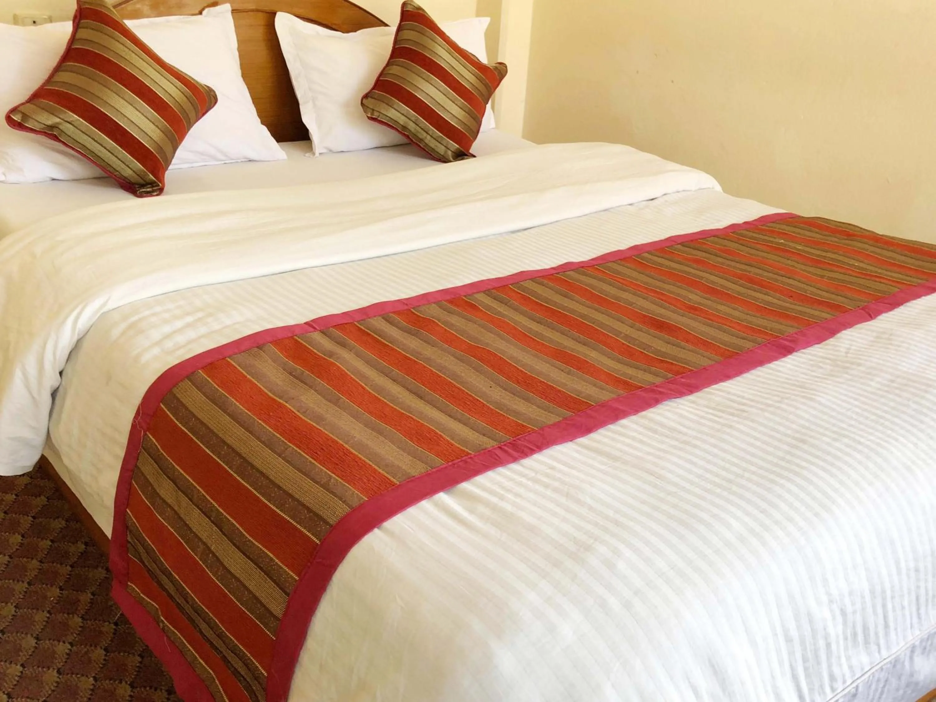 bunk bed, Bed in Hotel Grand Holiday