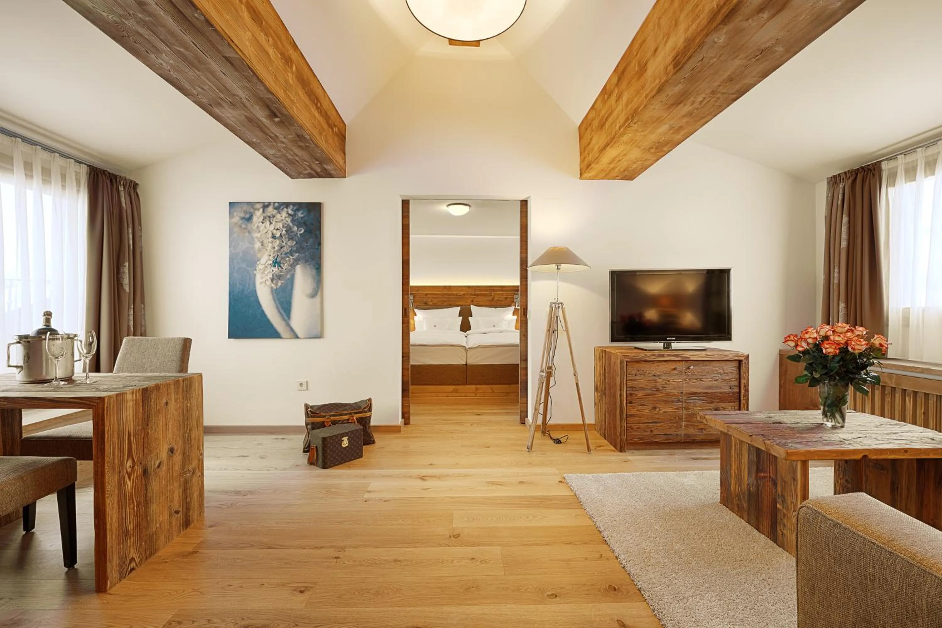 Day, Bed in ADLER HÄUSERN Gourmet & Spa Hotel