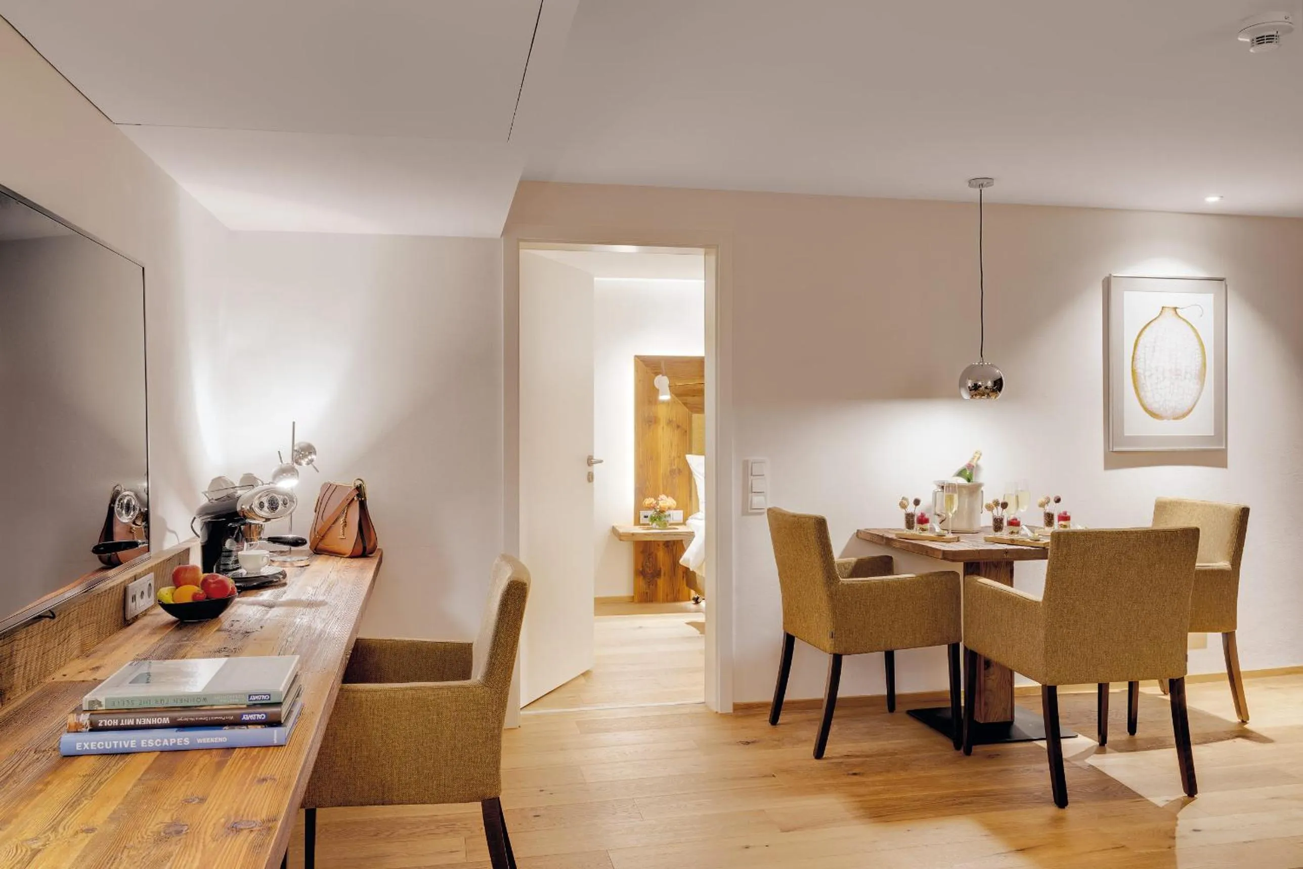 TV and multimedia in ADLER HÄUSERN Gourmet & Spa Hotel