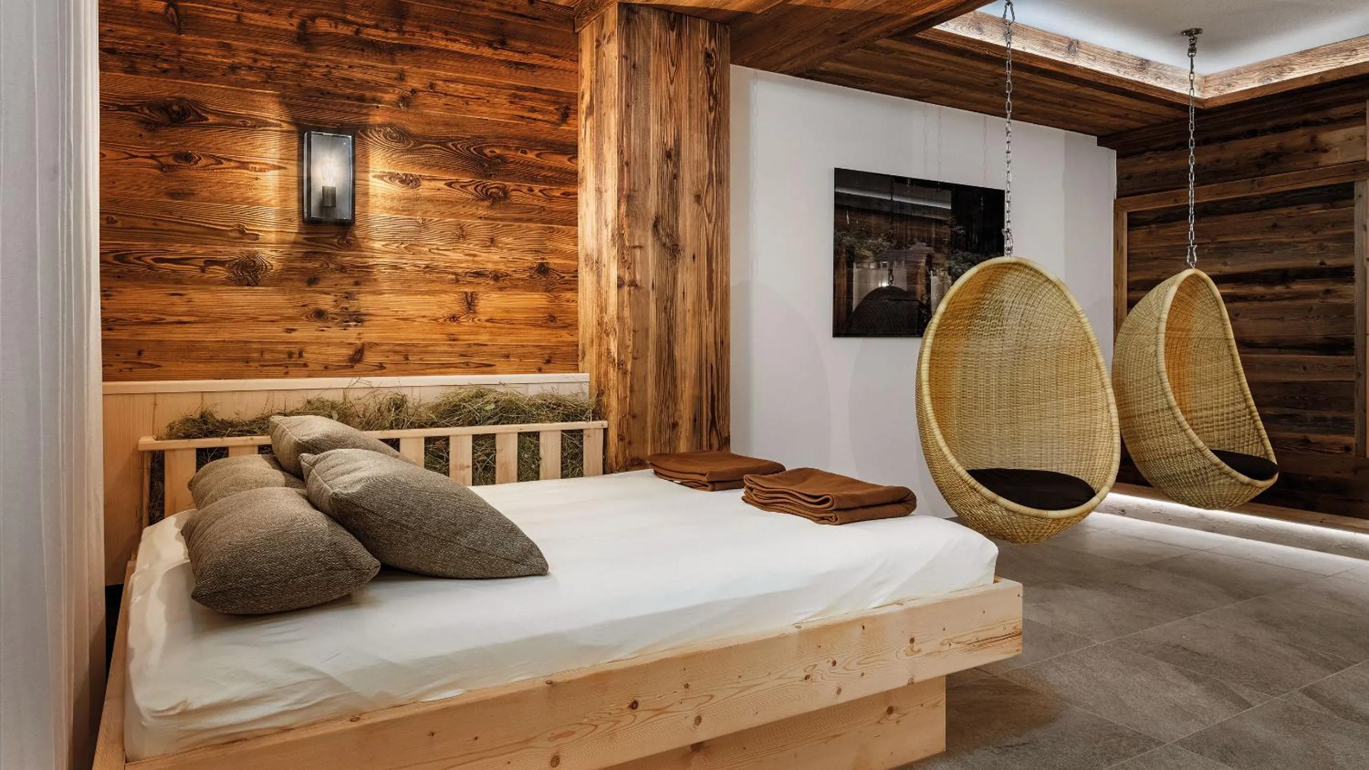 Spa and wellness centre/facilities, Bed in ADLER HÄUSERN Gourmet & Spa Hotel