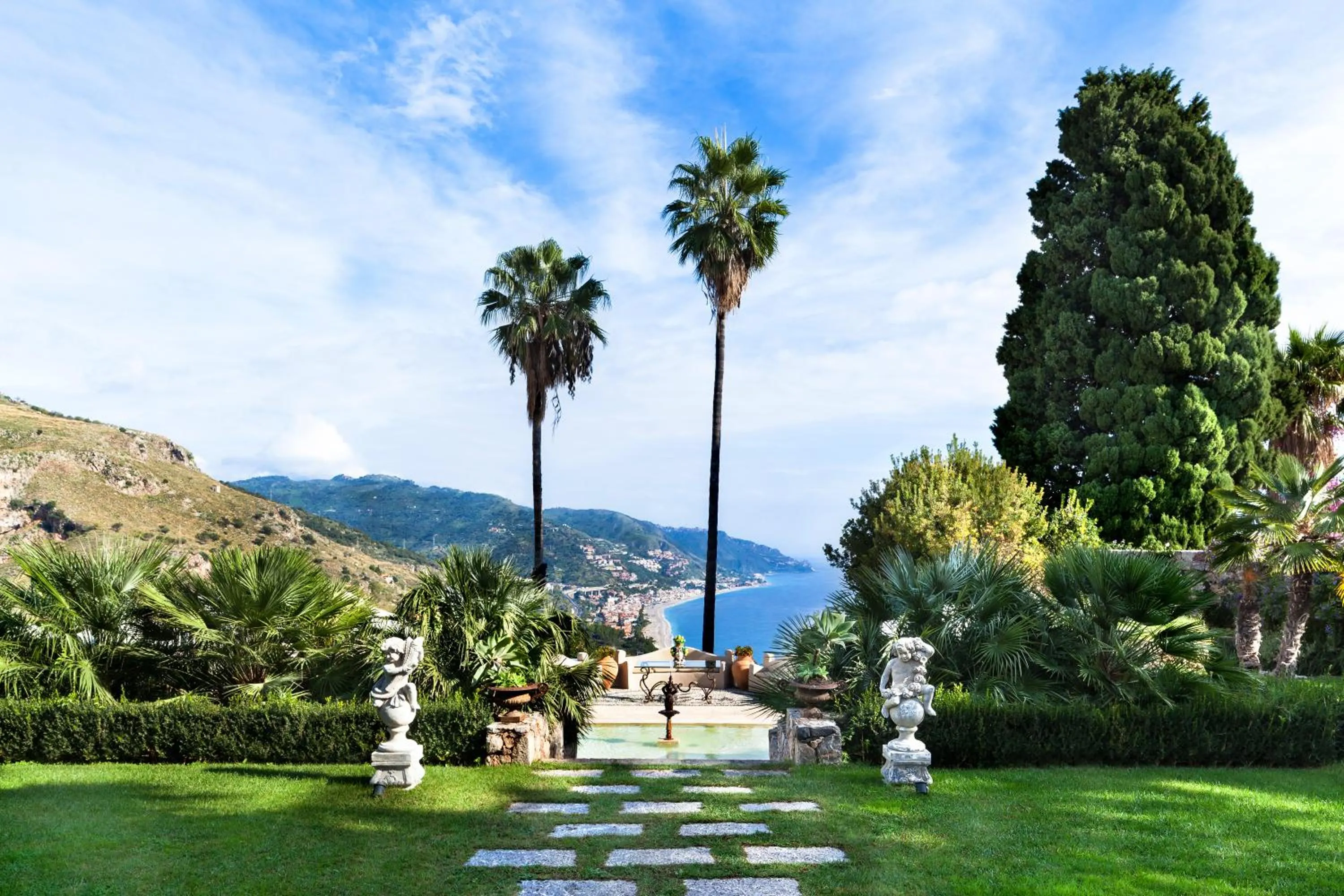 Garden in The Ashbee Hotel - The Leading Hotels of the World