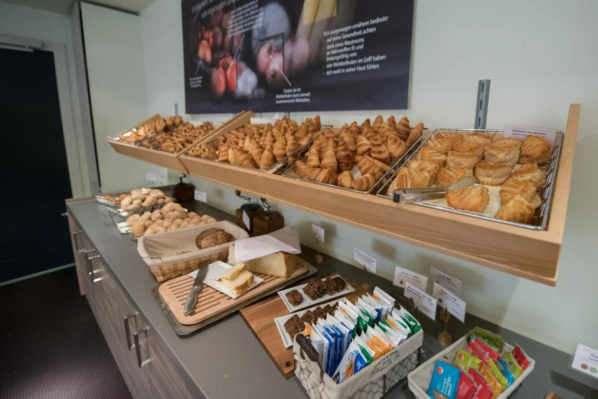 Breakfast in Villa Welcome