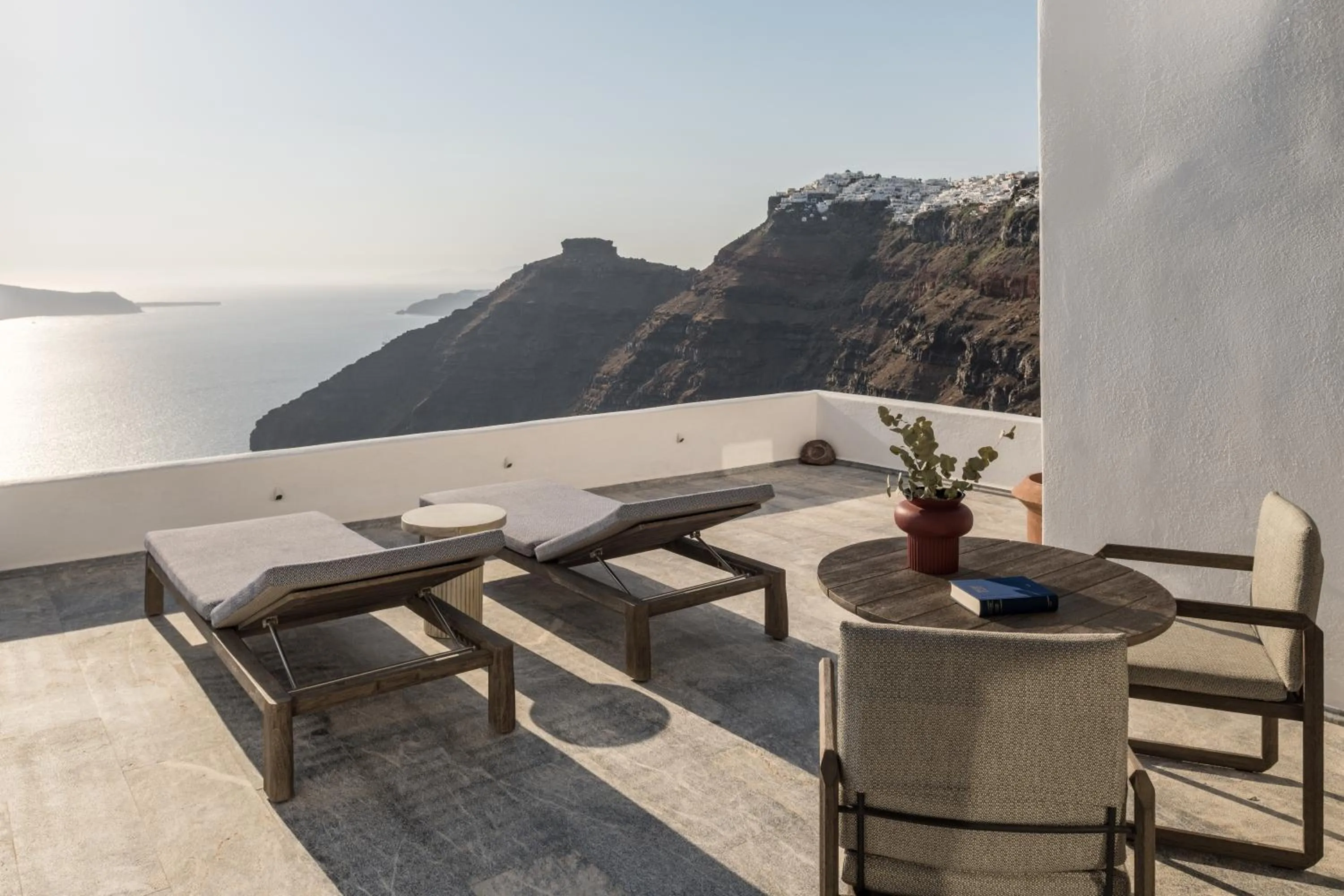 View (from property/room) in Homeric Poems