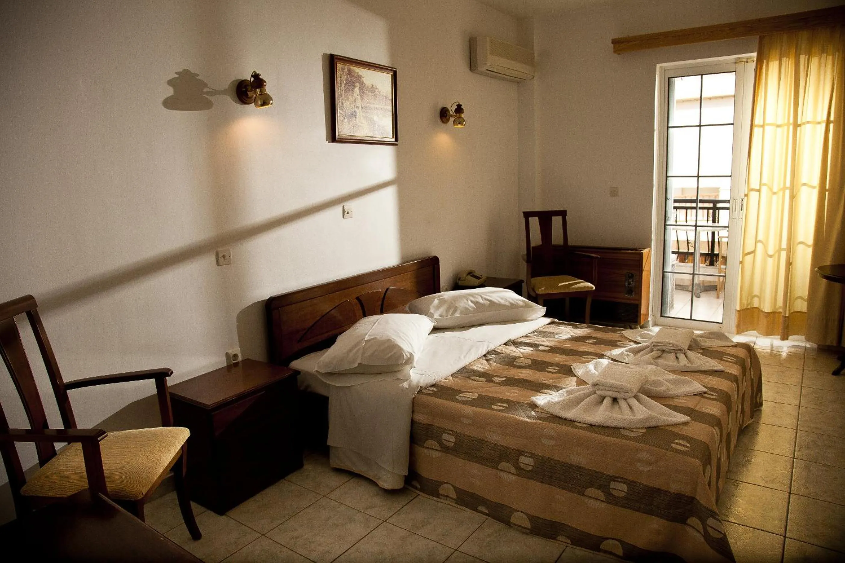 Bed in Filoxenia Hotel Monemvasia