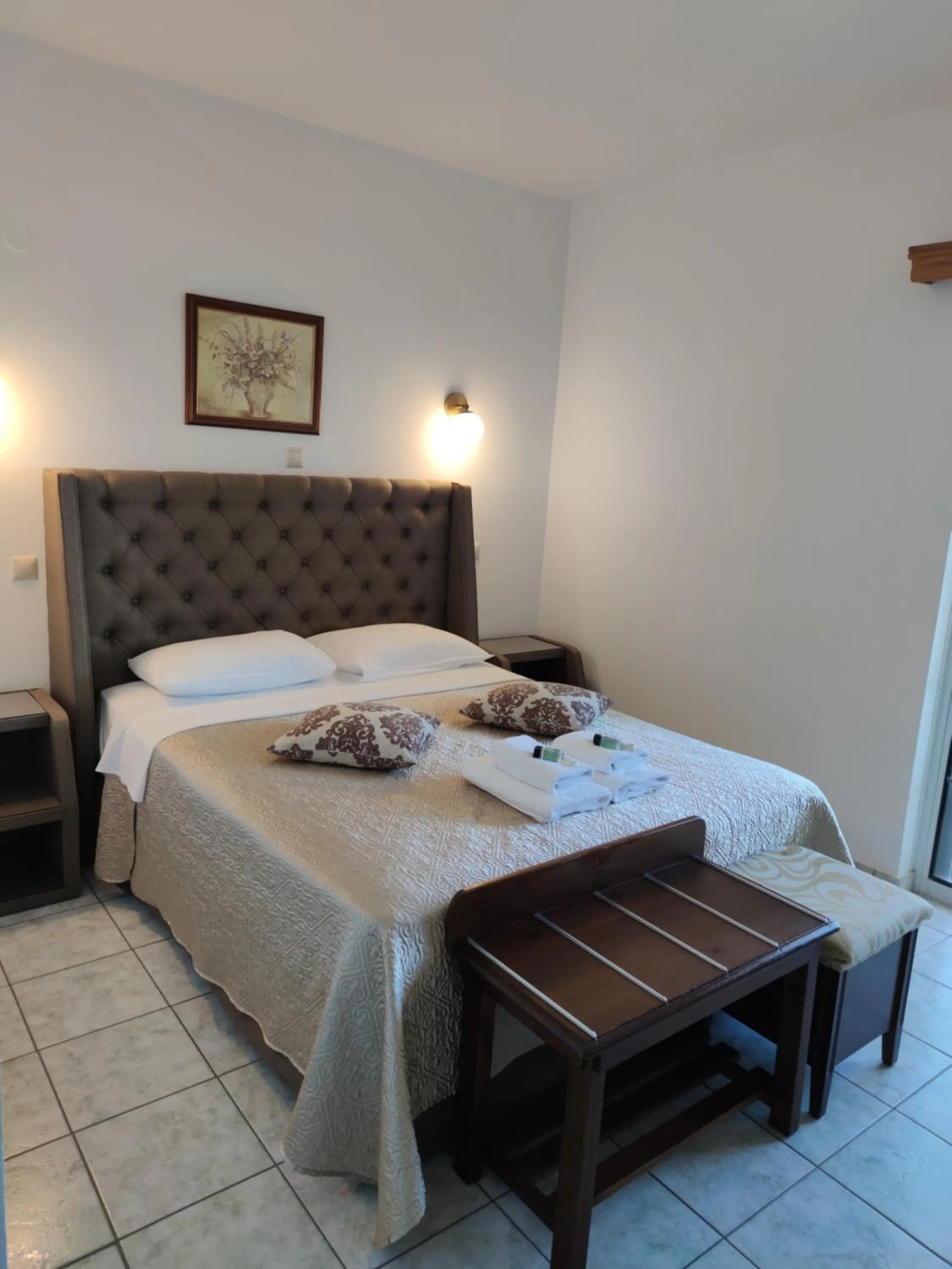 Bed in Filoxenia Hotel Monemvasia