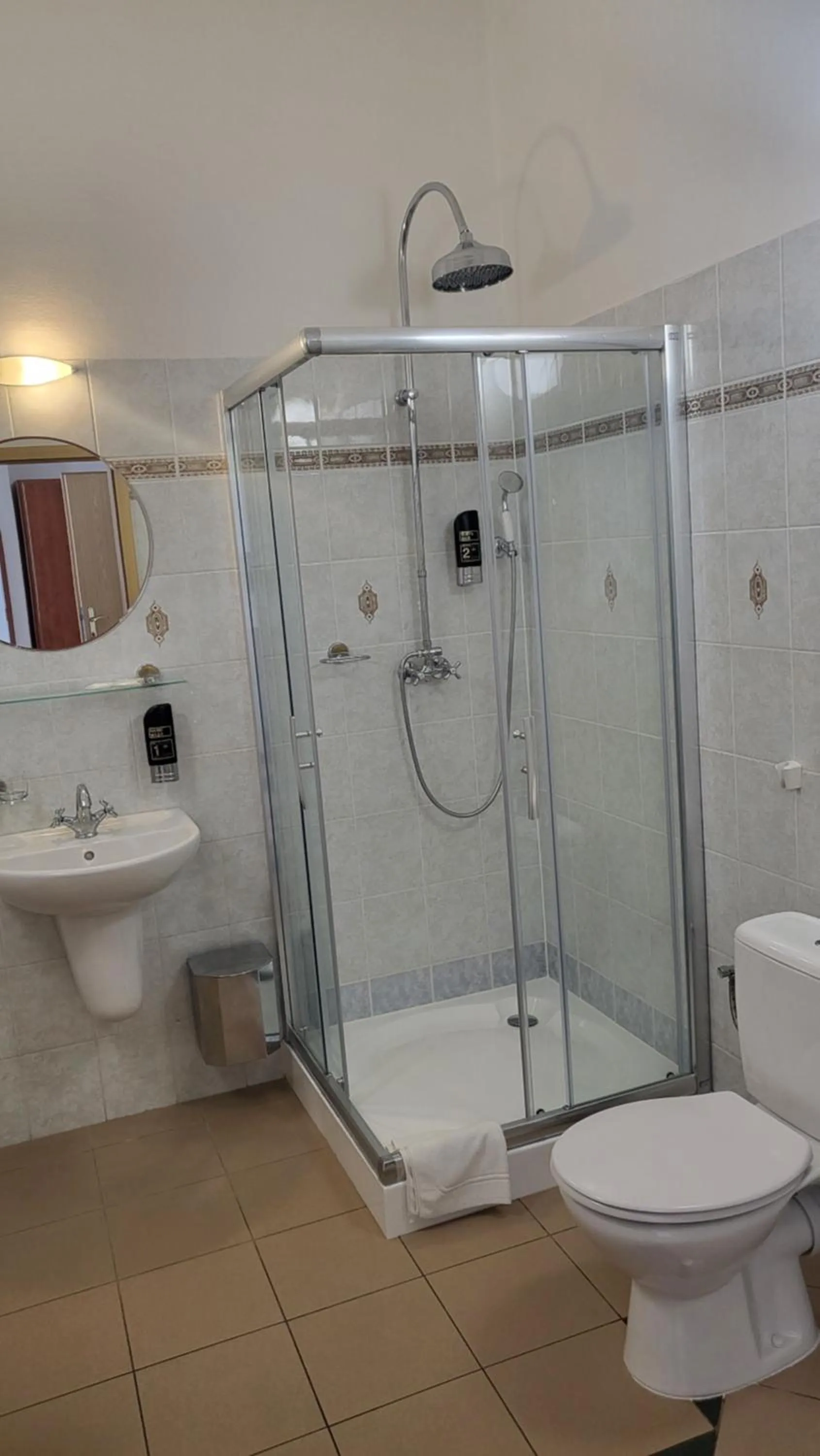 Bathroom in Hotel Margit