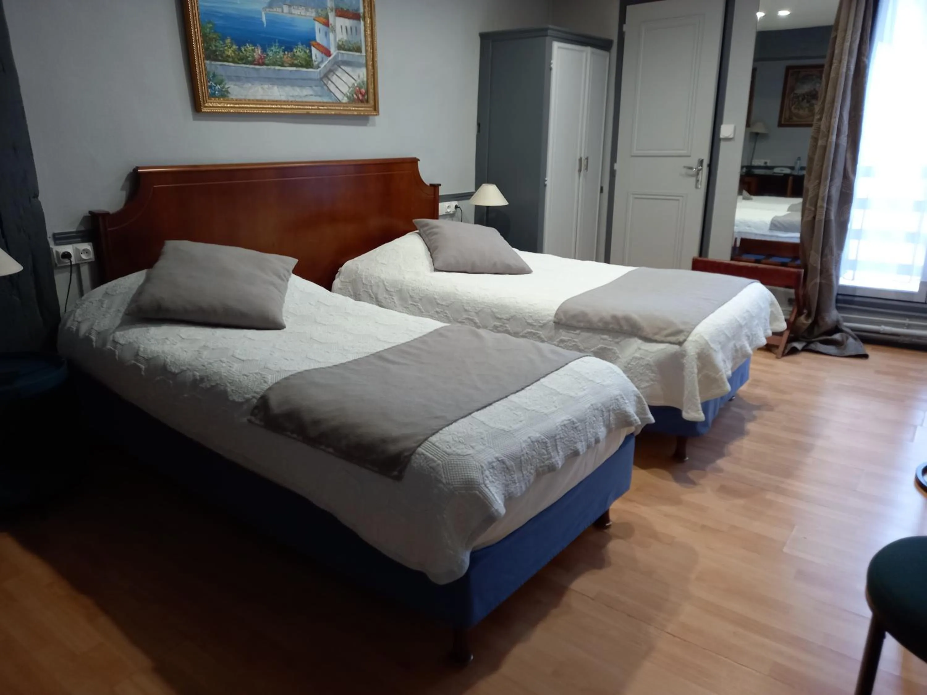 Bedroom, Bed in Brit Hotel Comtes De Champagne - Troyes Centre Historique