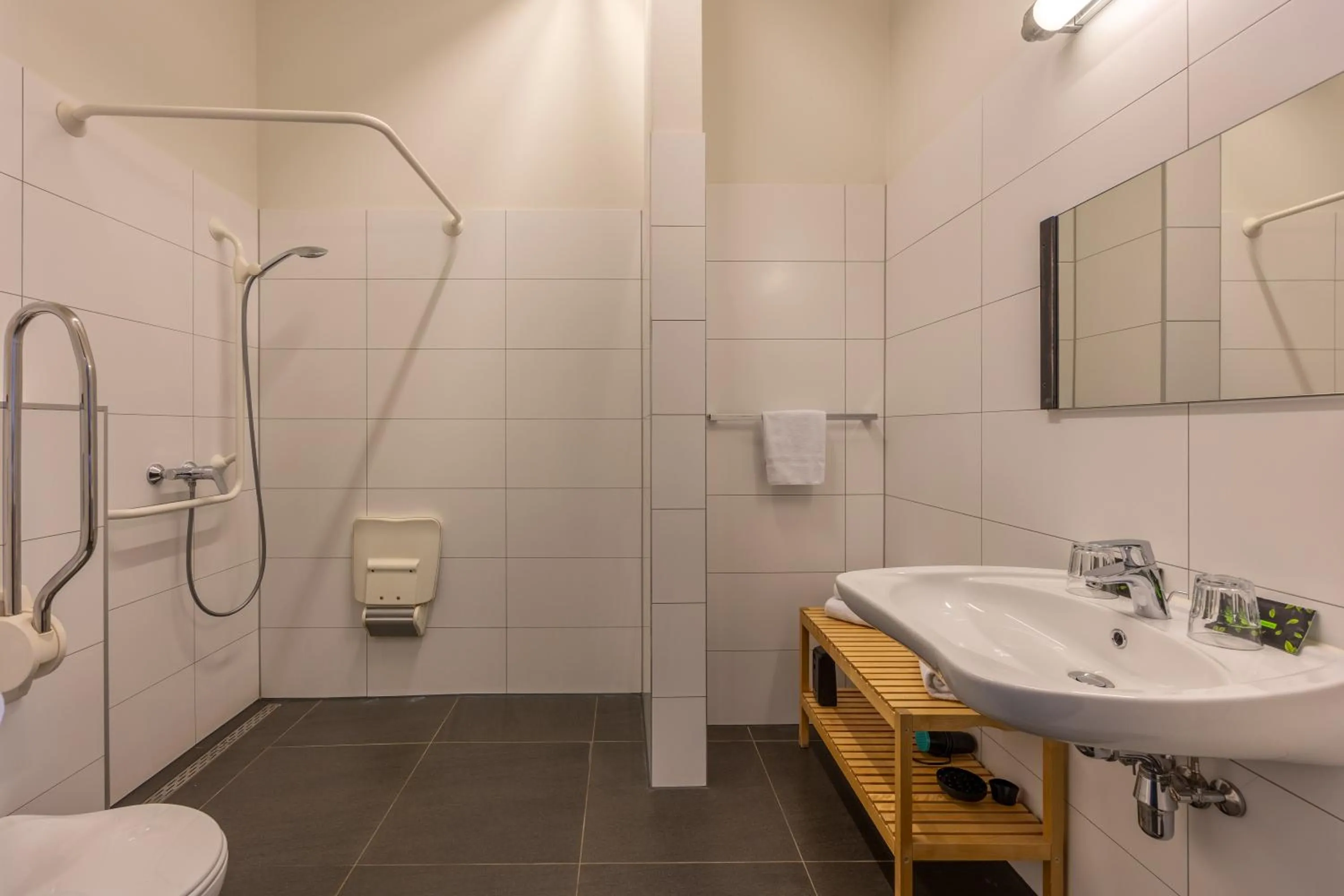 Bathroom in Hotel De Boskar Peer