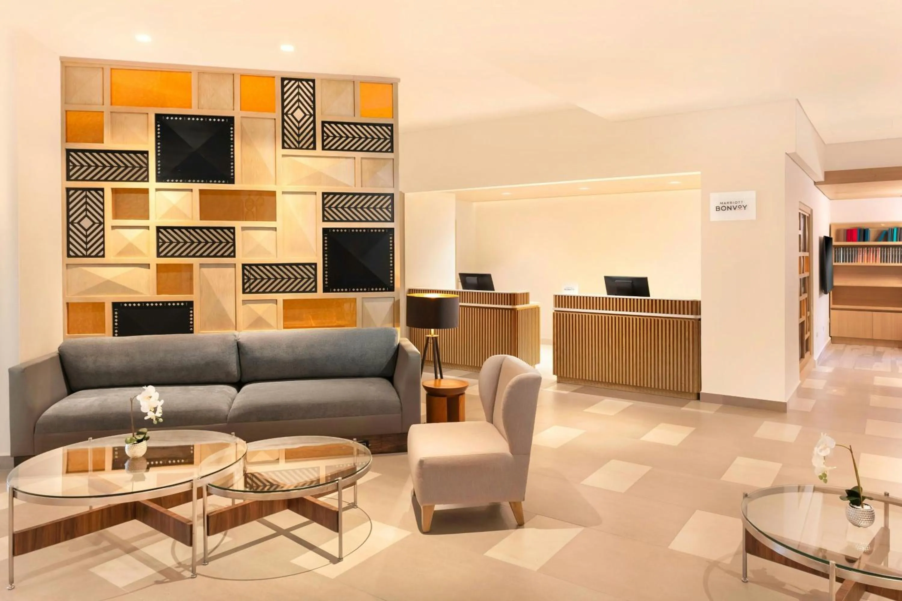 Lobby or reception in Courtyard by Marriott Puebla Las Animas