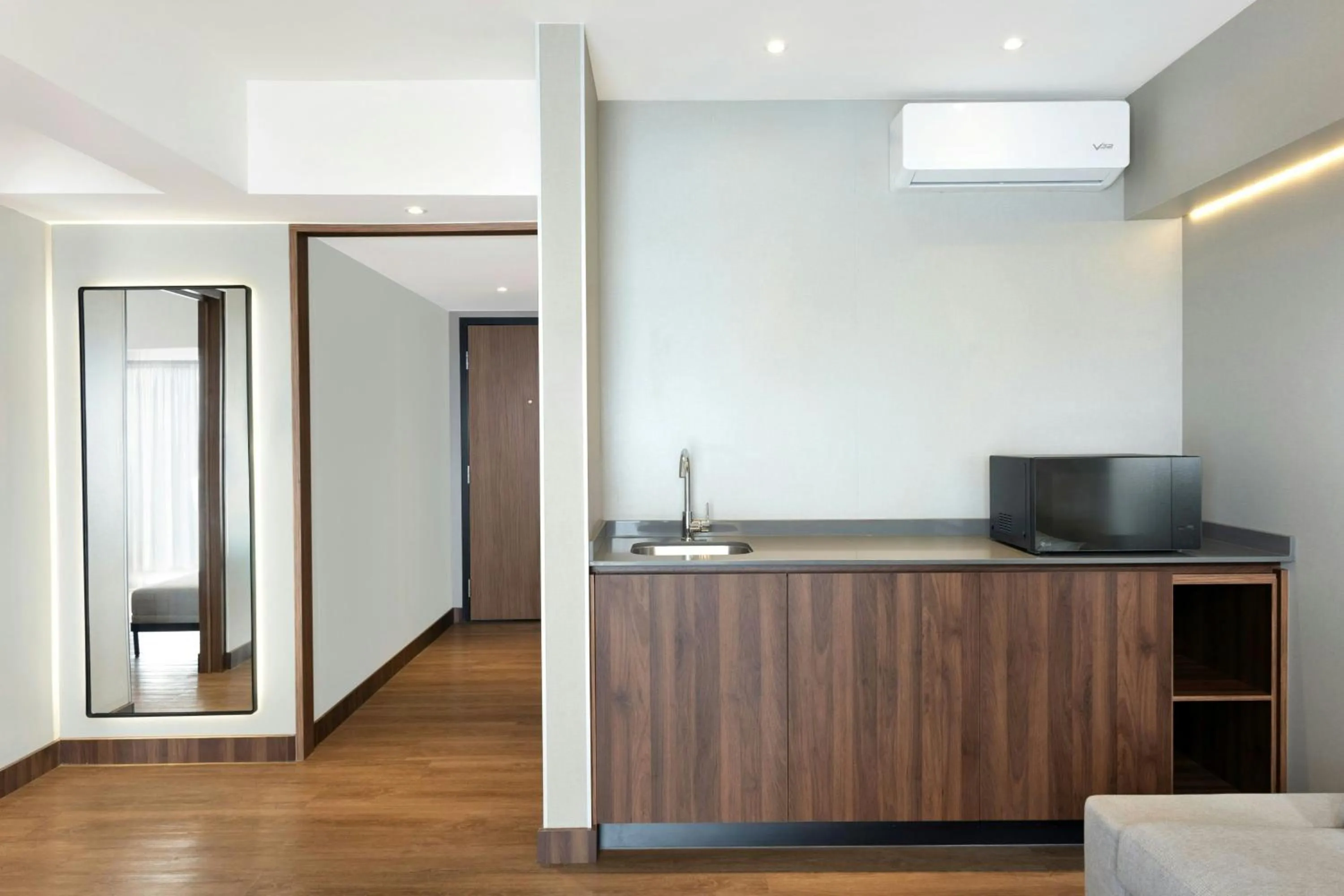 Photo of the whole room in Courtyard by Marriott Puebla Las Animas