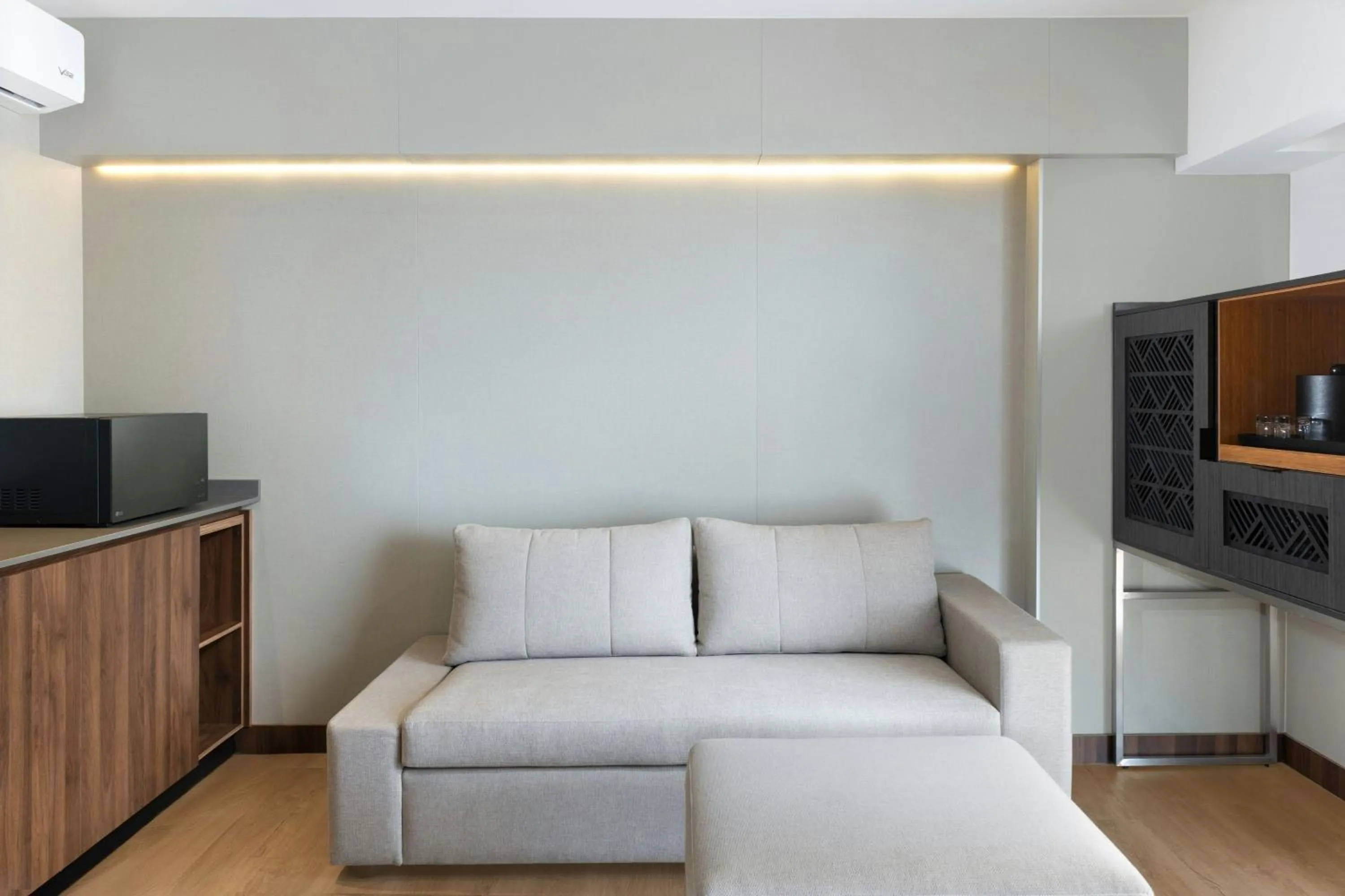 Living room in Courtyard by Marriott Puebla Las Animas