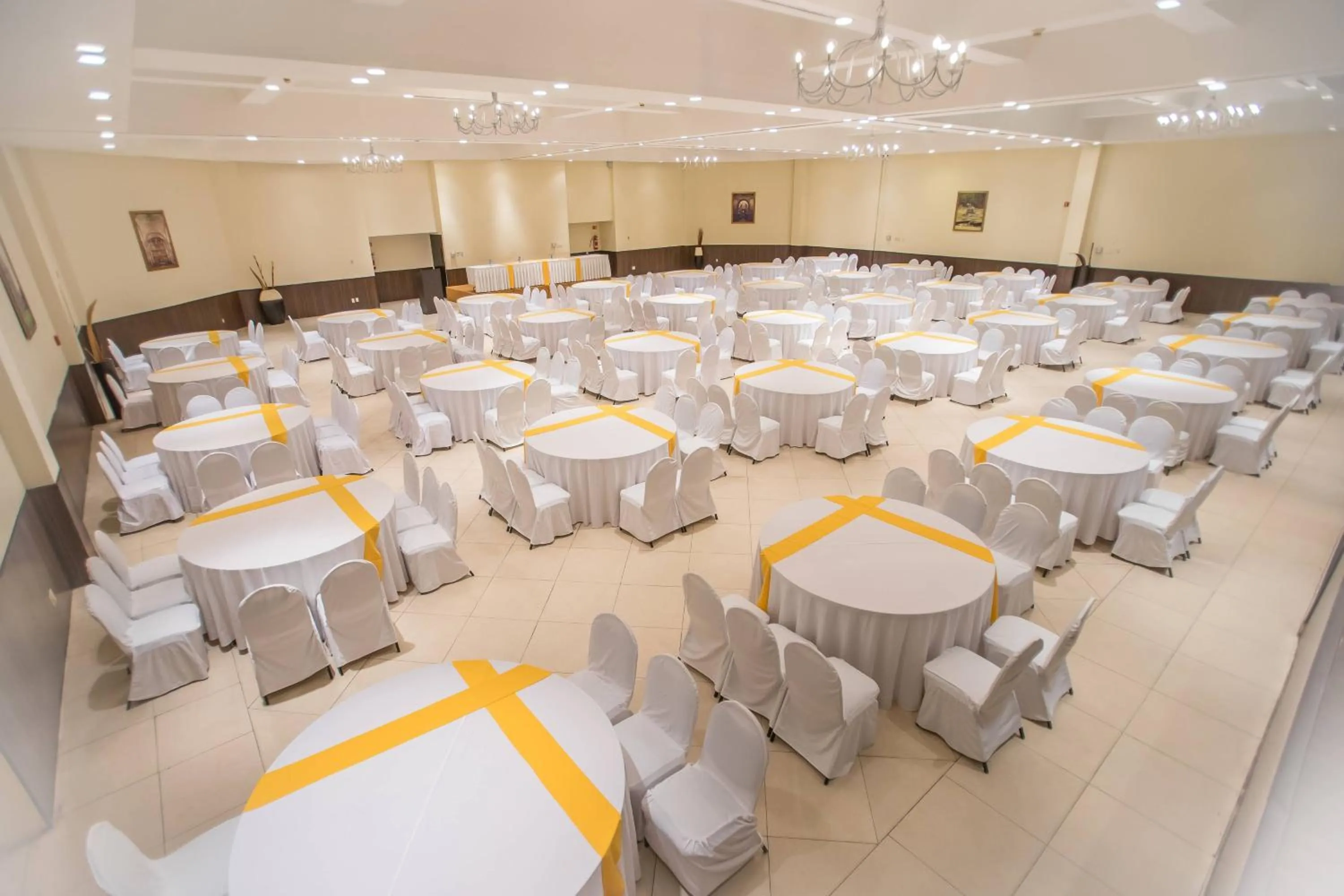 Meeting/conference room in Courtyard by Marriott Puebla Las Animas