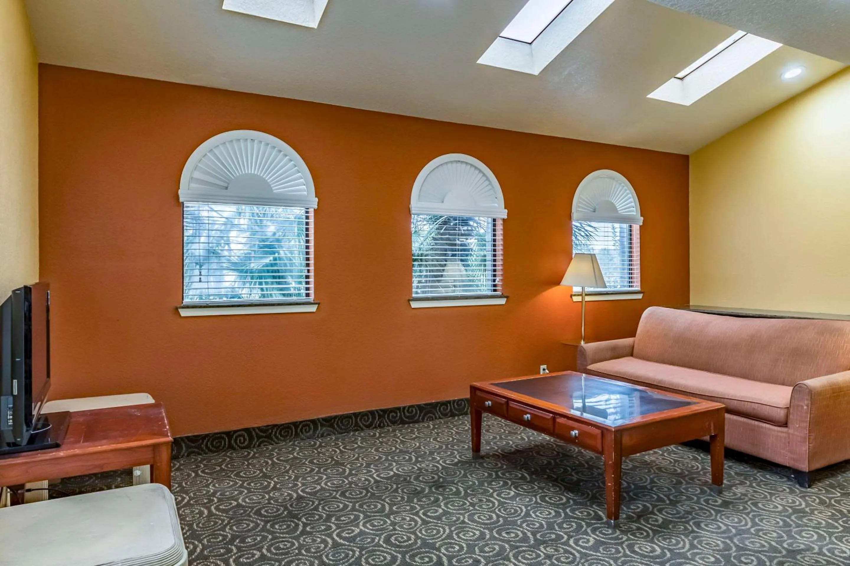 Other in Econo Lodge Near Lackland Air Force Base-SeaWorld