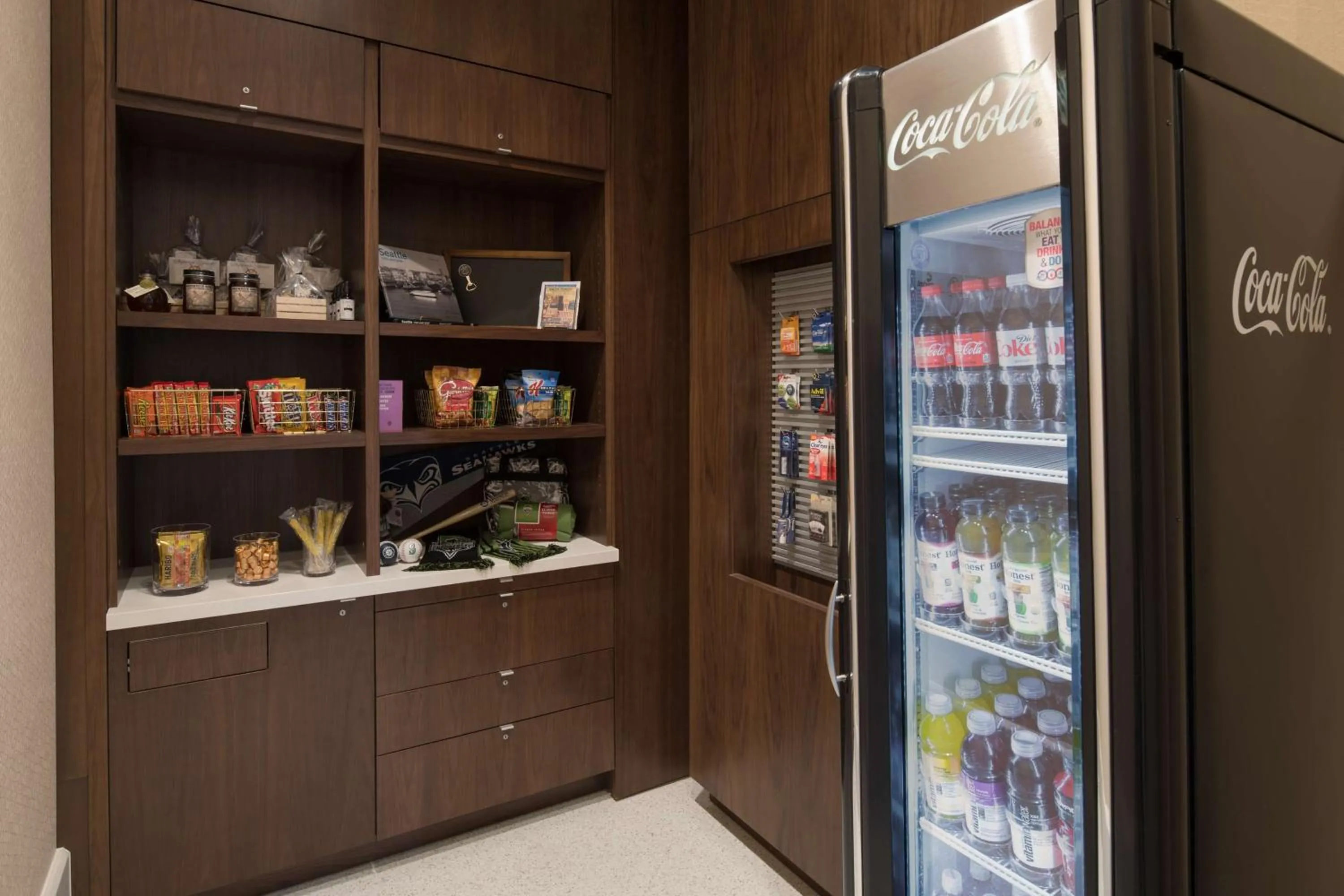 Restaurant/places to eat in Embassy Suites By Hilton Seattle Downtown Pioneer Square