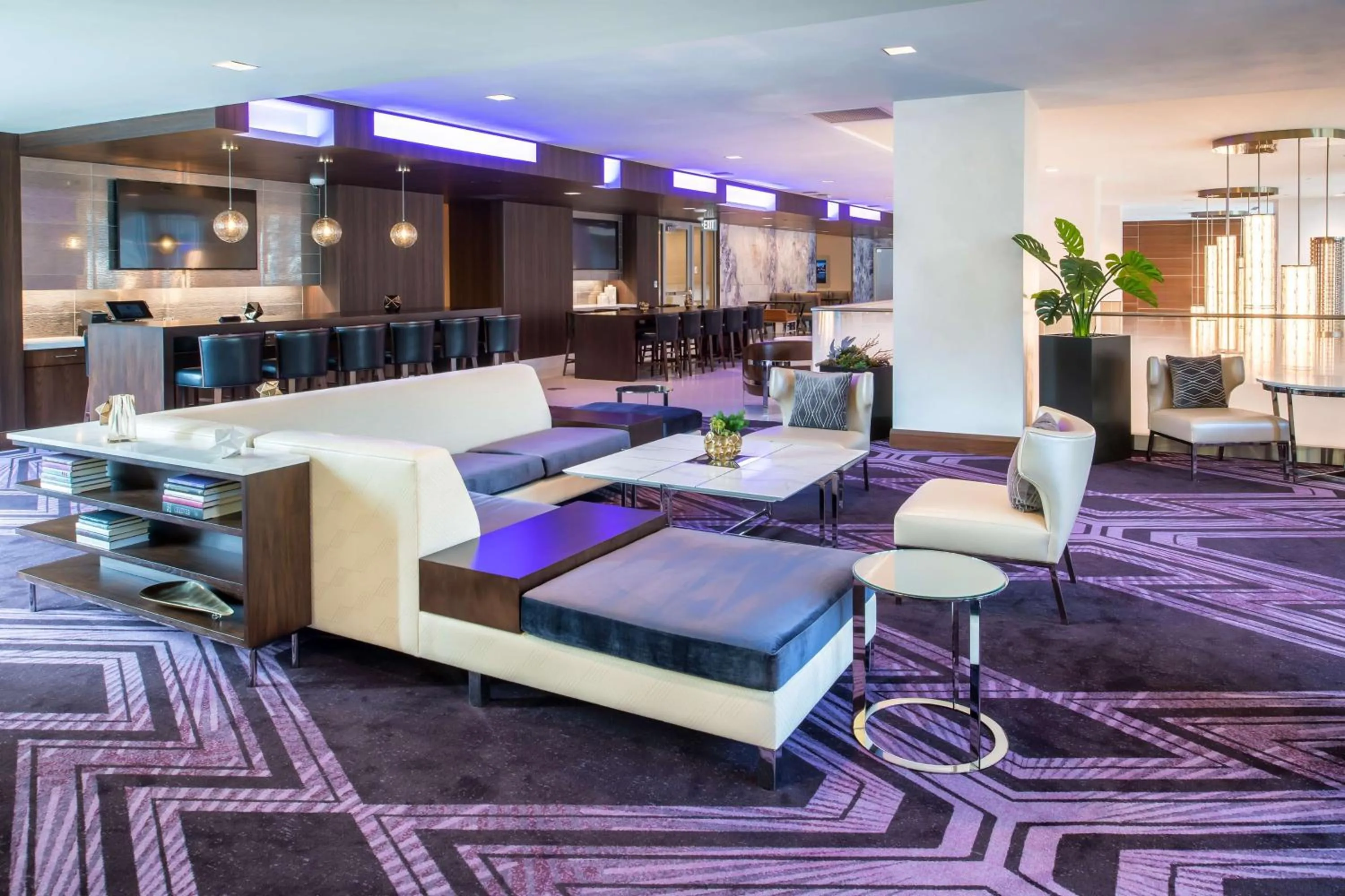 Lobby or reception in Embassy Suites By Hilton Seattle Downtown Pioneer Square