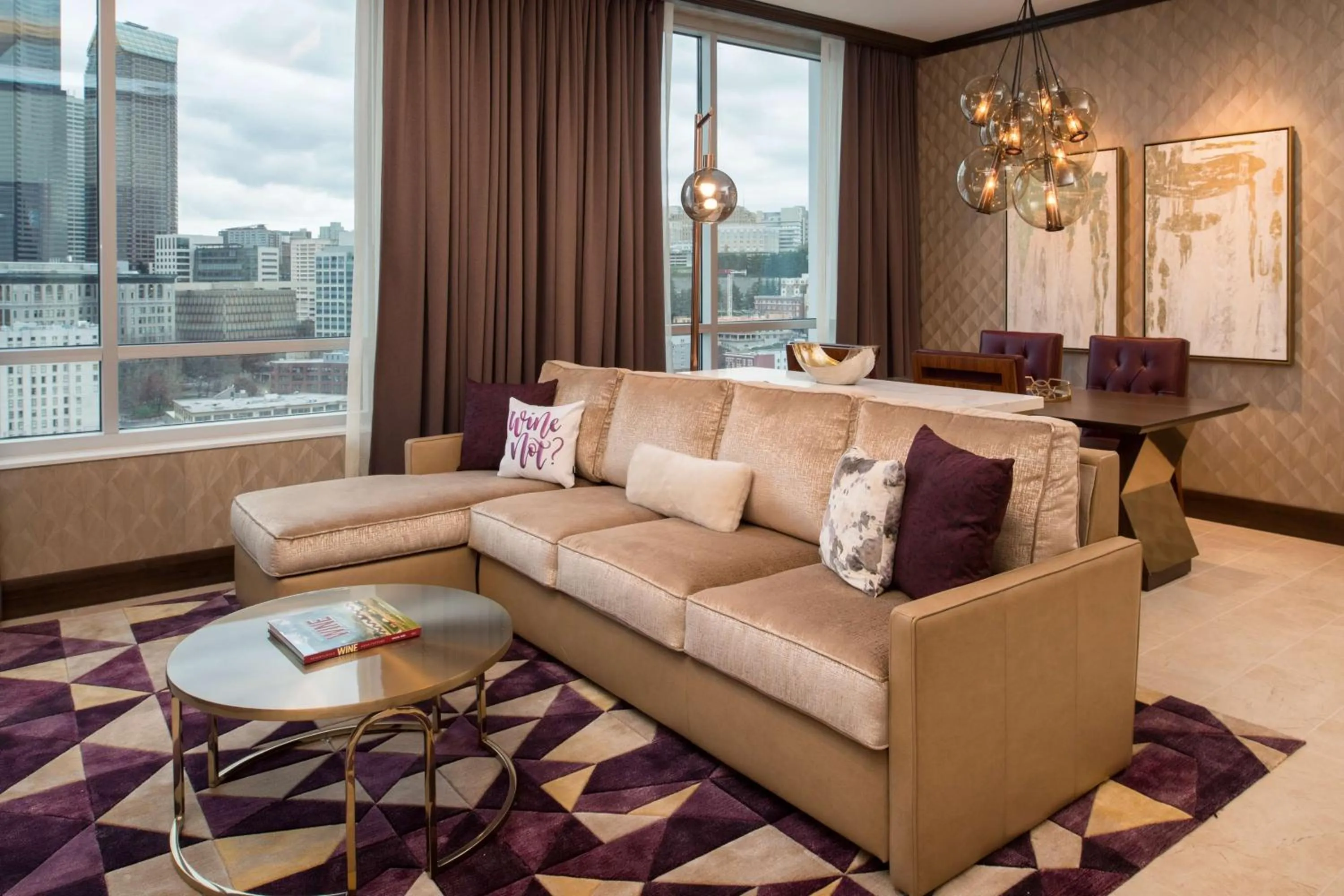 Living room in Embassy Suites By Hilton Seattle Downtown Pioneer Square